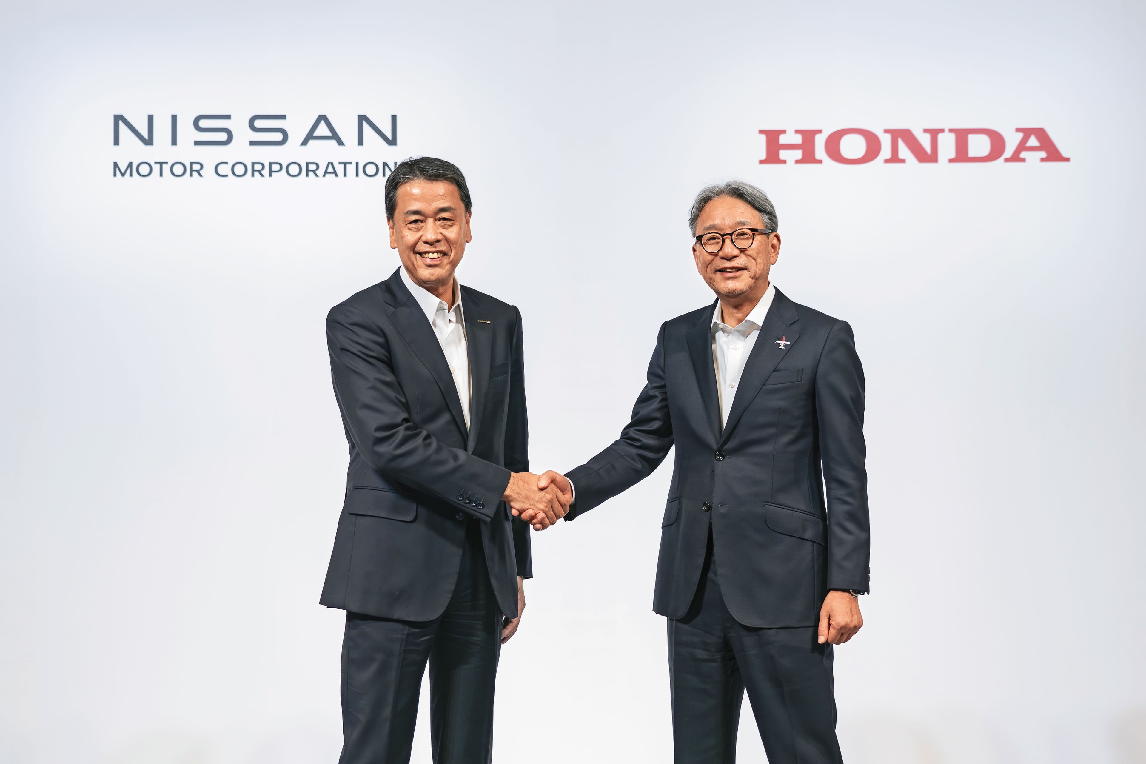 日產汽車（NISSAN）與本田汽車（HONDA）的合資案觸礁，傳出鴻海仍有意入股日產。（NISSAN汽車提供）