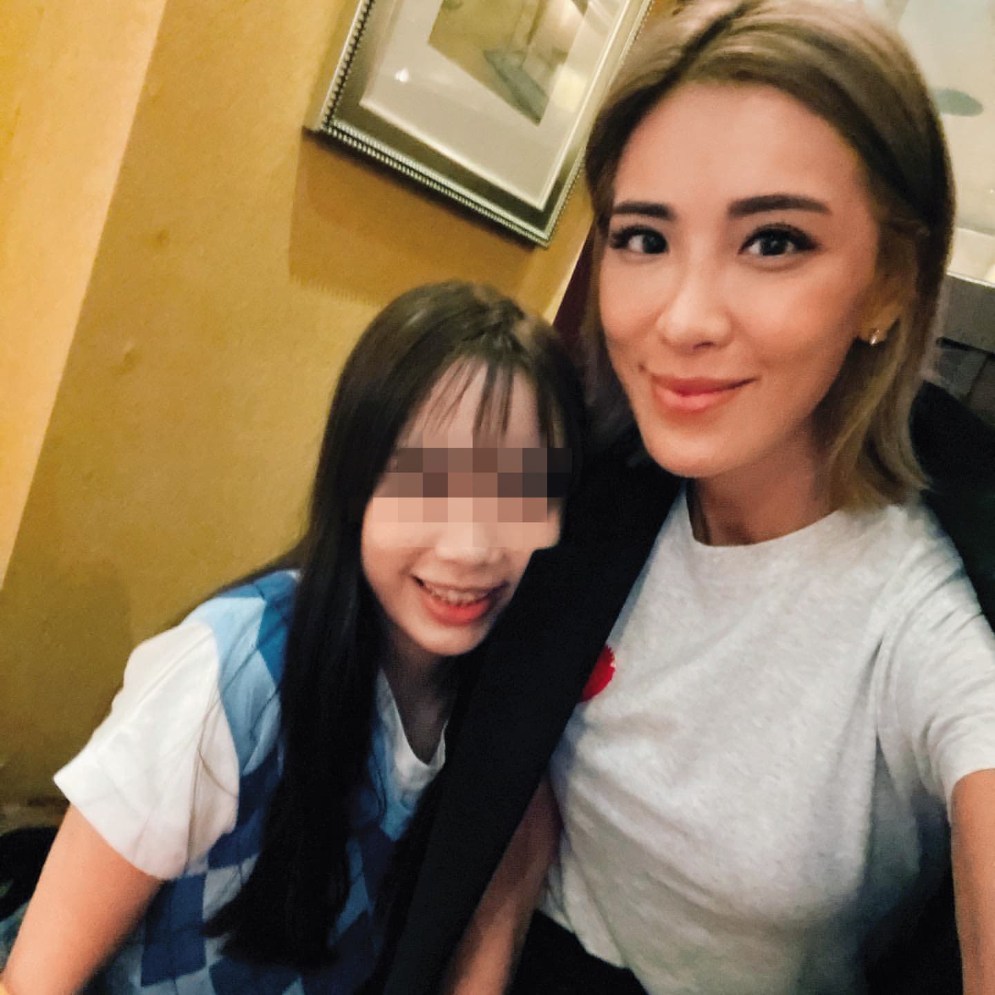 小禎(右)與女兒Emma(左)感情好,之前拍居家Vlog,講沒兩句就開始鬥嘴。(翻攝自小禎IG)