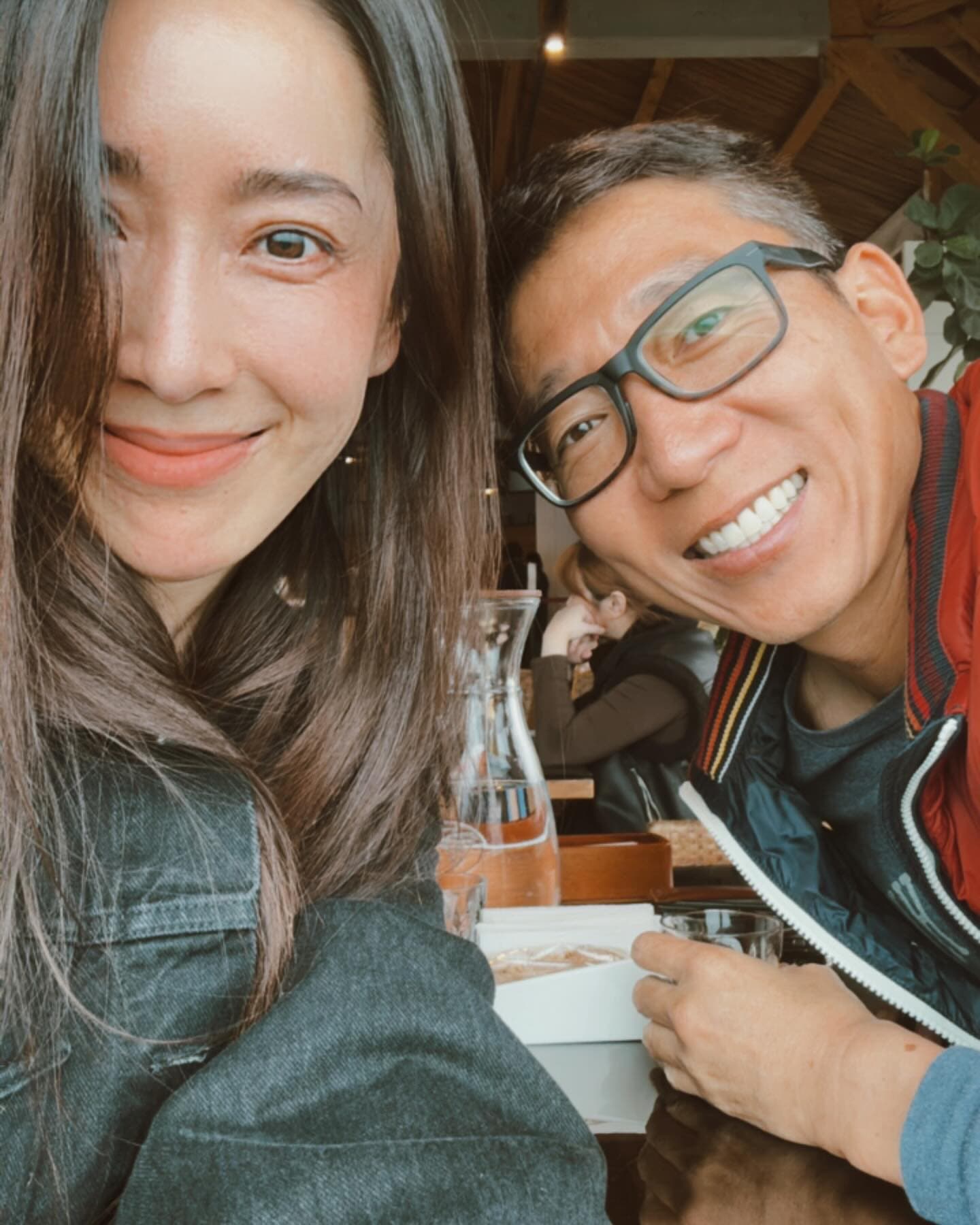 女星隋棠與老公近日到花蓮小旅行,還甜蜜曬出多張合照,讓許多粉絲們都感到羨慕。(翻攝自隋棠臉書)