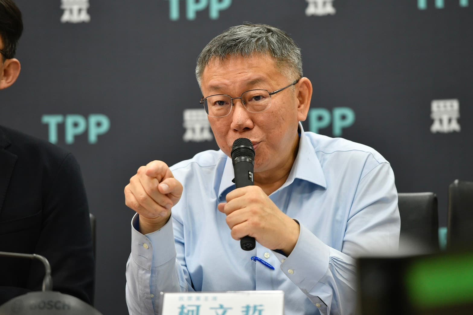 柯文哲稱當蔡總統提到NCC人事話題的時候，他就把它擋掉了。
