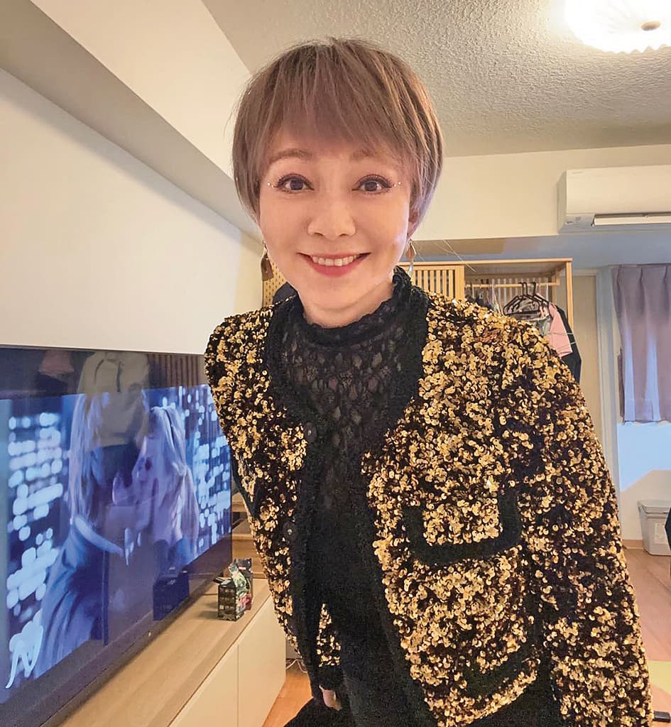 季芹為兒女一度減少演藝工作。(翻攝自季芹臉書)