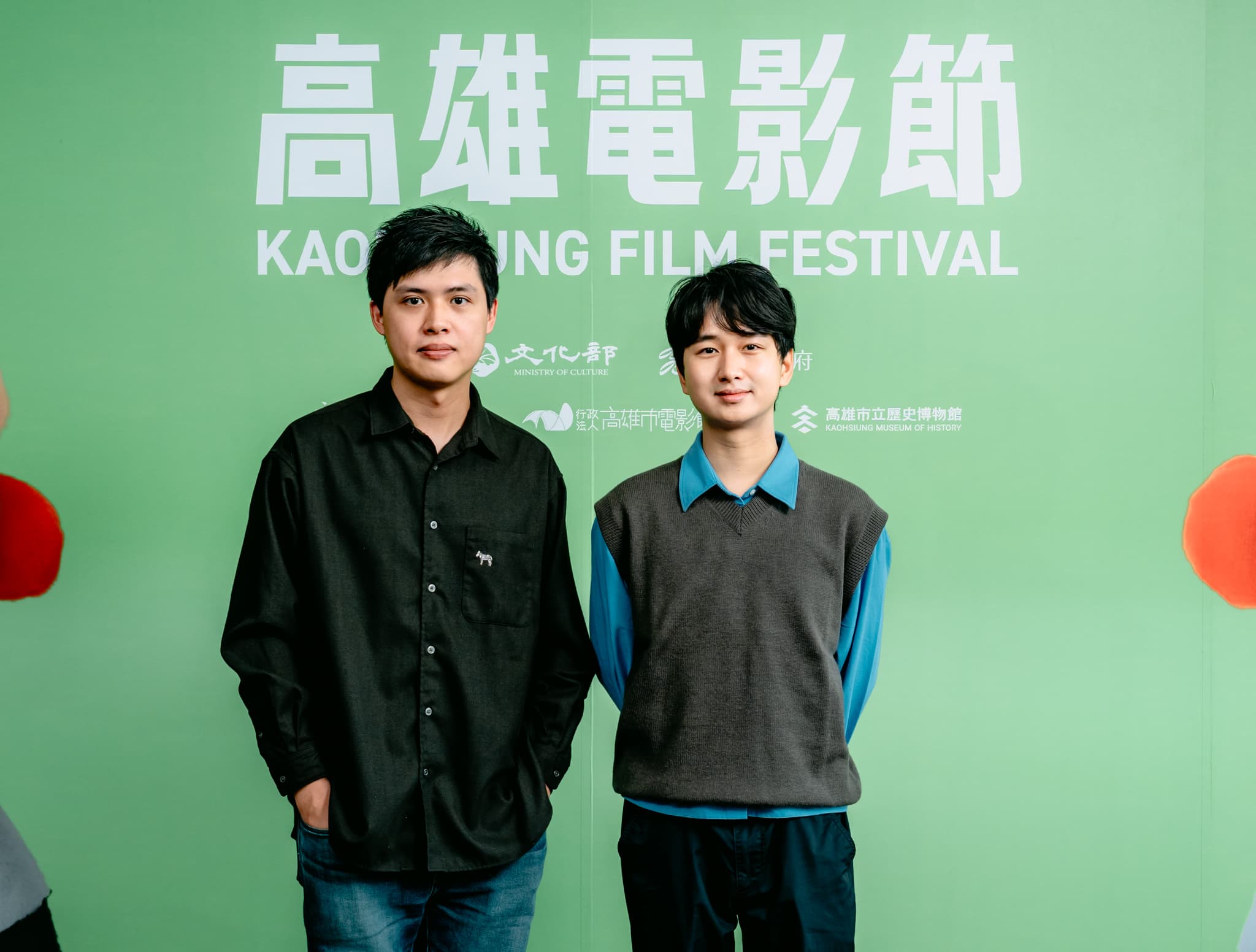 《不赦之罪》導演譚善揚（左）、林善（右）都是第一次與大前輩合作，一開始對黃秋生都很敬畏。（高雄電影節提供）