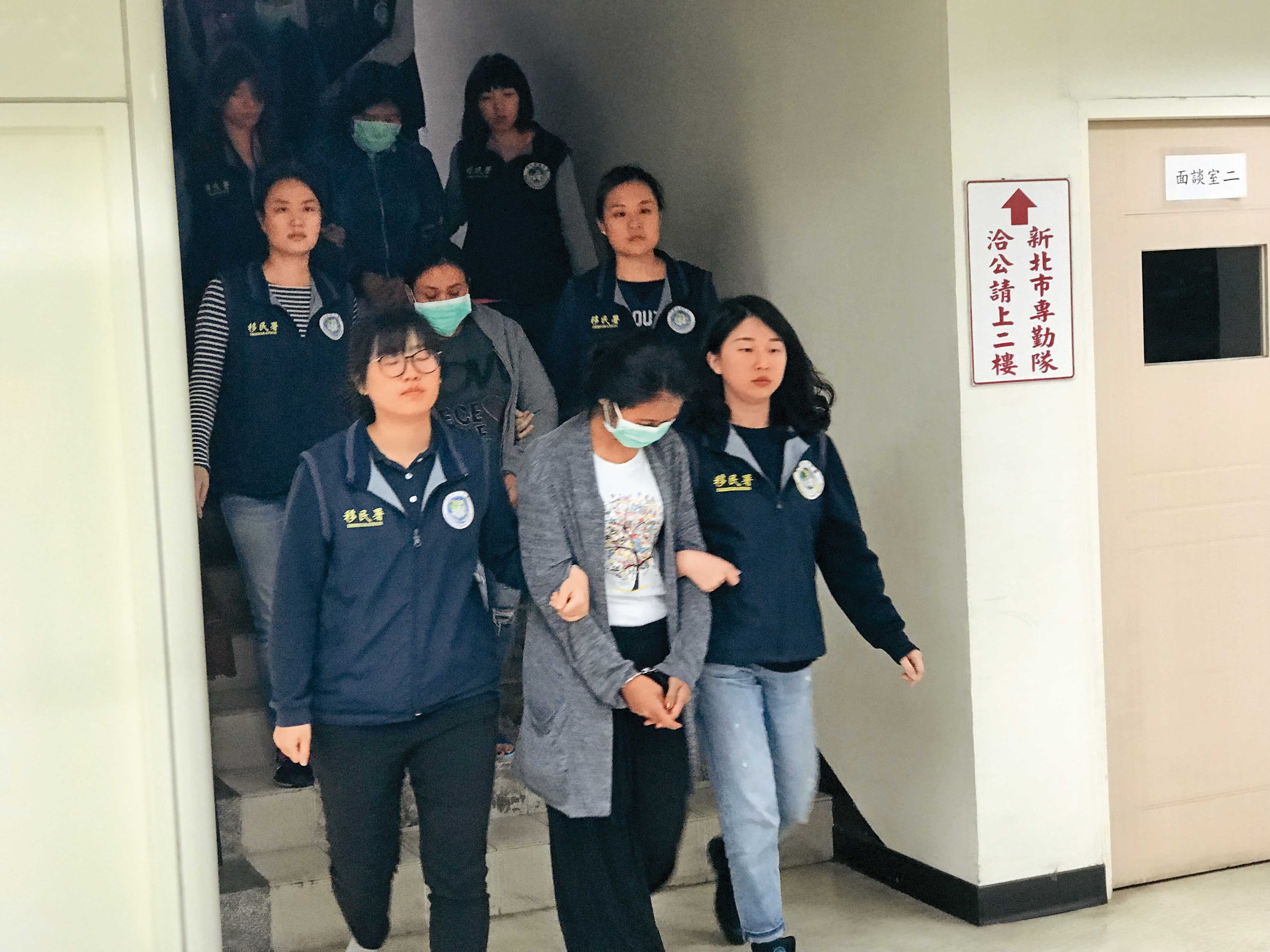 國內目前失聯移工數逾9萬人,其中外籍看護約占4成,高價黑工市場是吸引移工逃跑的主因。(翻攝畫面)