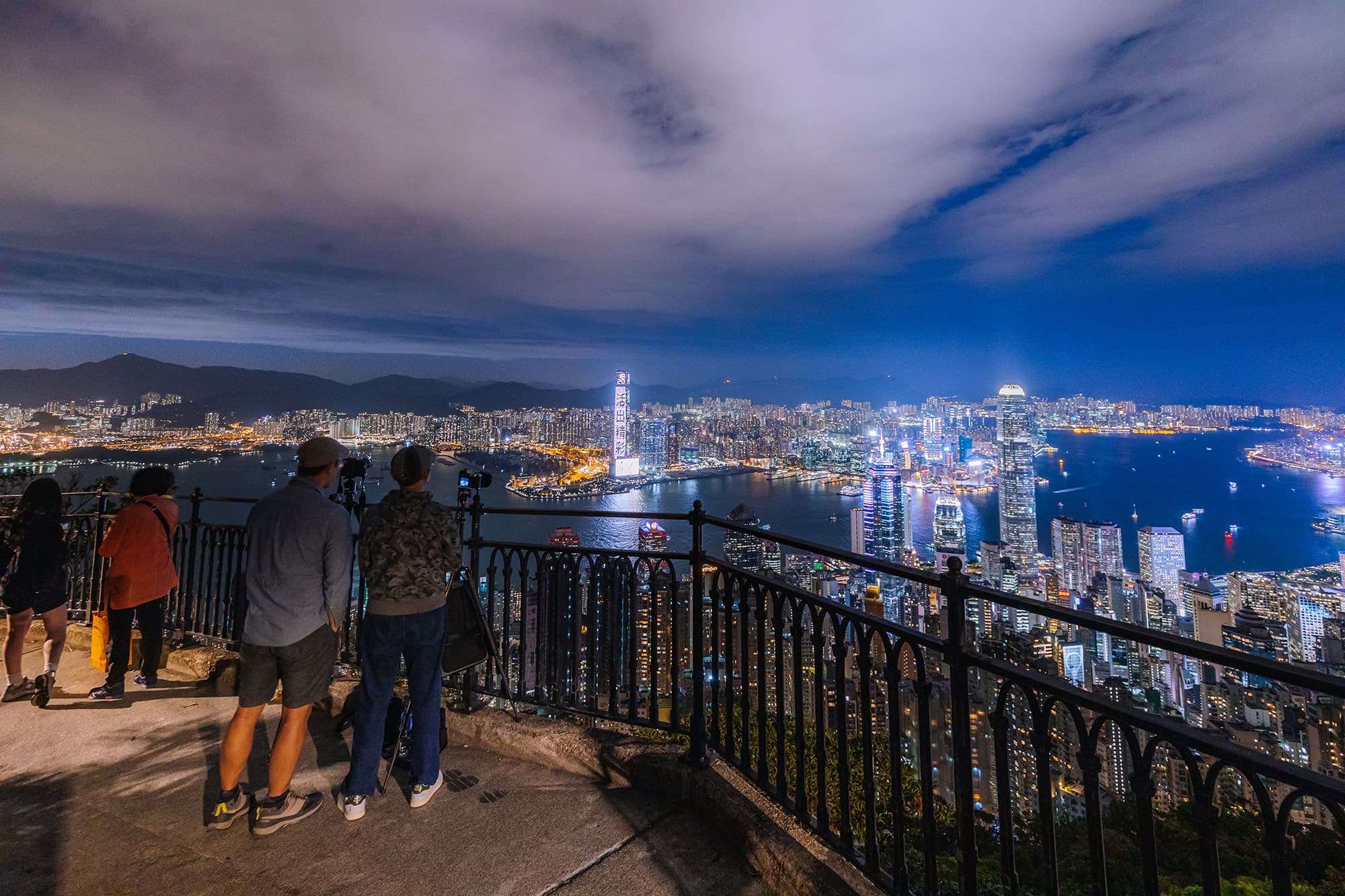 盧吉道觀景台被譽為是香港山頂最佳的免費觀景勝地。