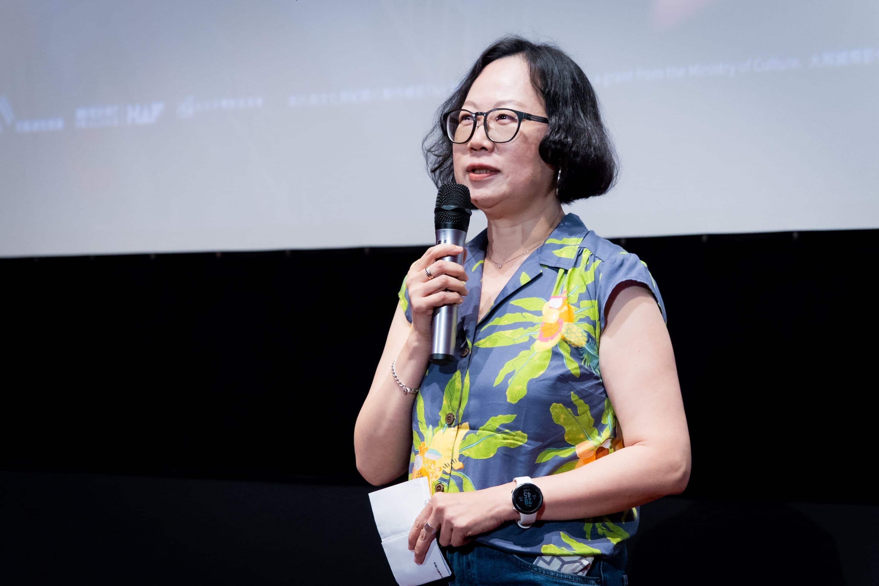 紀錄片導演賀照緹出席新作《睏寐之際》首映。(大照國際提供)