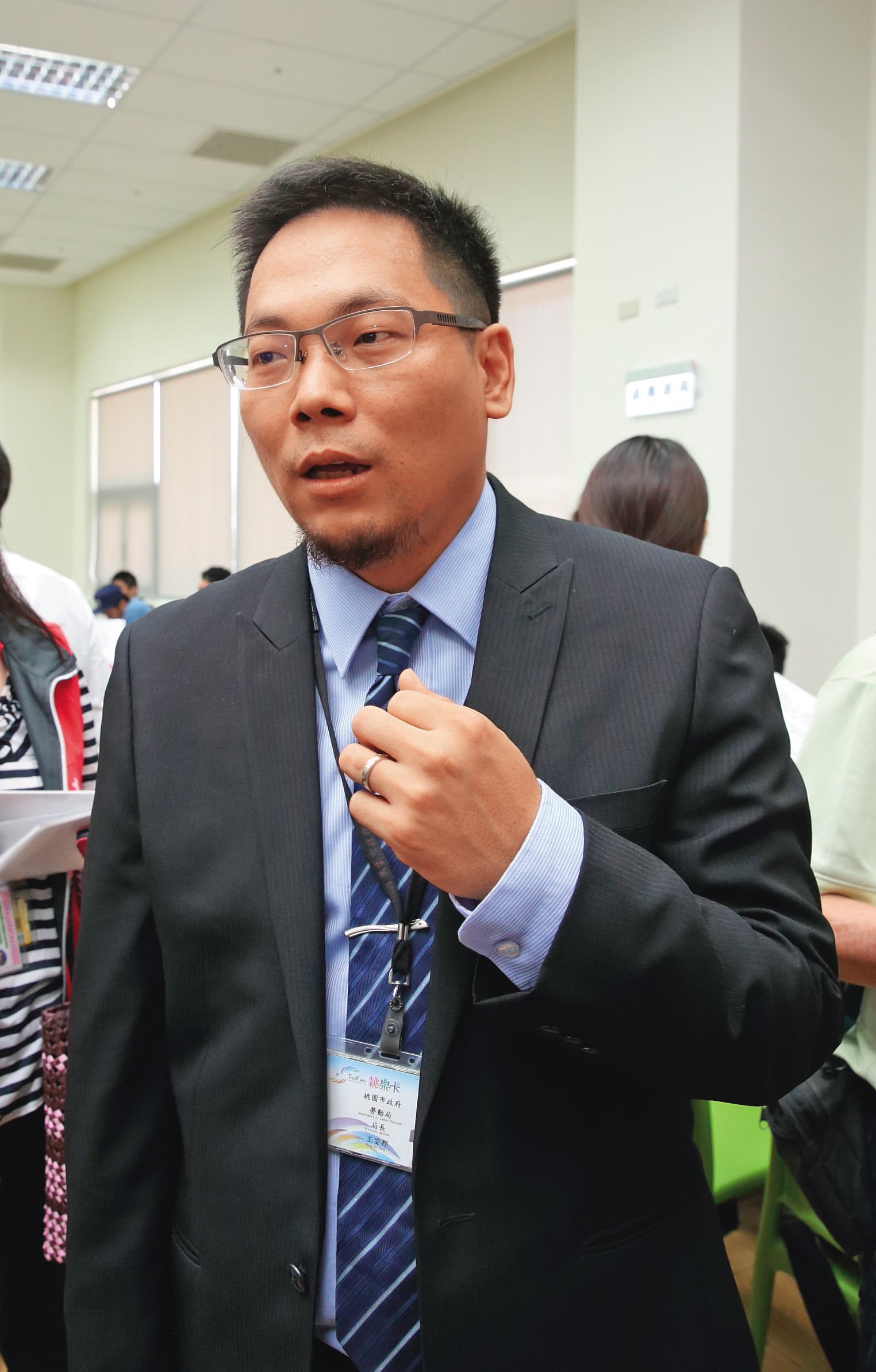 王安邦(圖)接獲陳情,二月找上謝宜容約談管理與採購爭議。