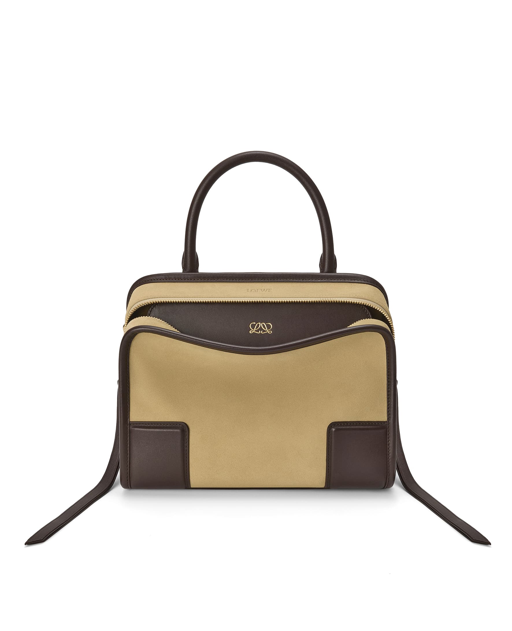 金色/巧克棕組合的麂皮款式小型Amazona 180 價格店洽。(LOEWE提供)