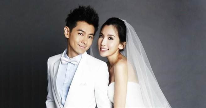 林志穎登記結婚後4年在普吉島辦婚宴拍婚紗。(翻攝自林志穎微博)