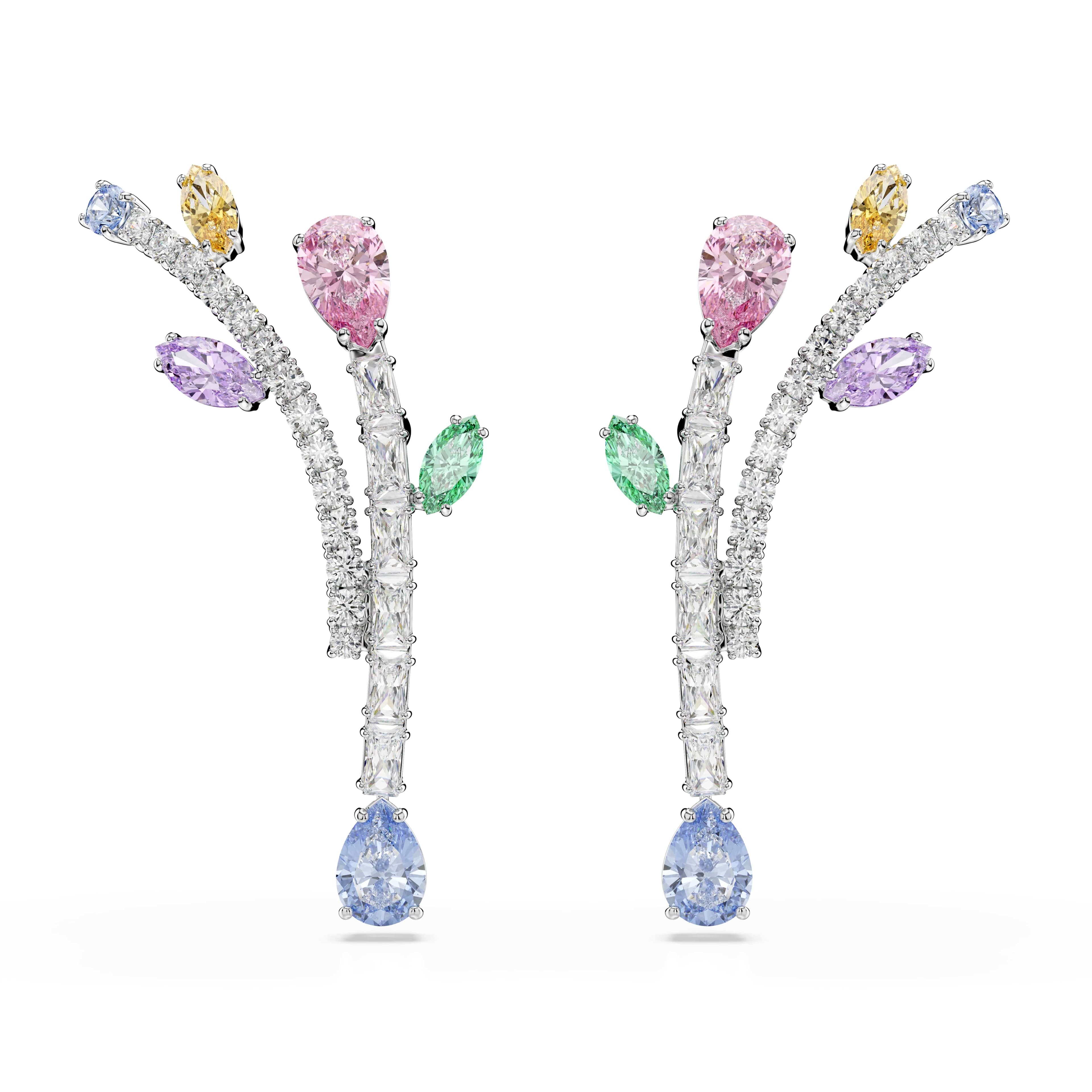 Ariana Grande x Swarovski水滴形耳環。NT$9,500(SWAROVSKI提供)