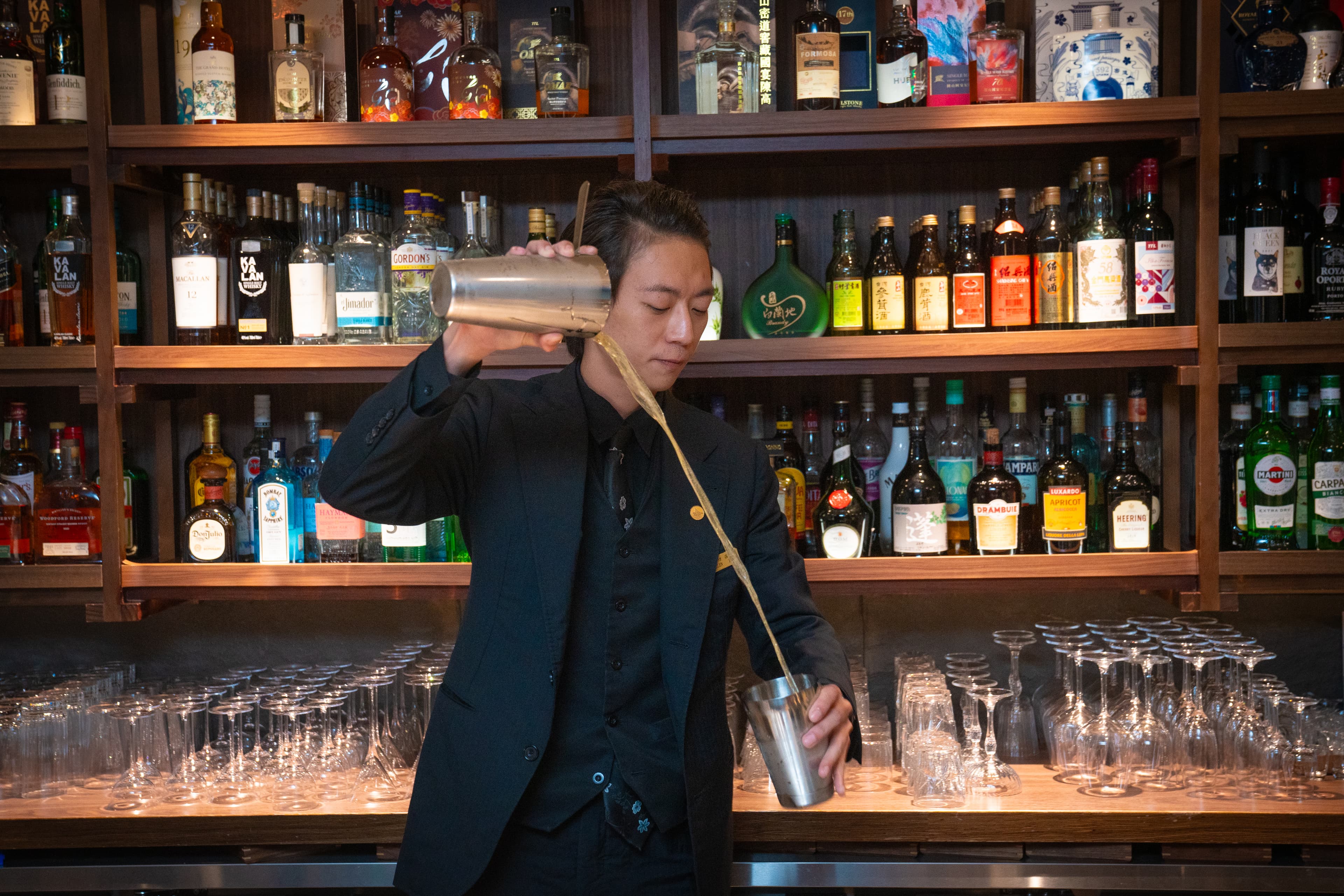 位在東密道旁的時髦酒吧「覓到by吧沐」，是與名列亞洲50大的BAR MOOD合作，能喝到台灣在地調酒，Bartender是葉菊蘭親自挖角而來。