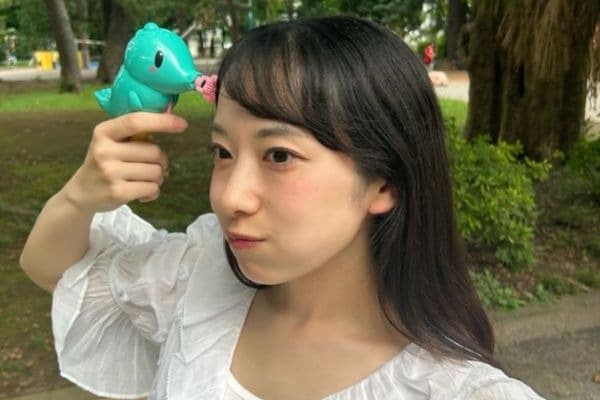 北村舞香今年6月出道,也沒有放棄醫師職務。(翻自suketorioblog.com)