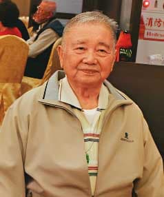 東成創辦人鄭登奇學得日本醬油釀造技術,在家鄉台南賣起醬油。(翻攝東成會館臉書)