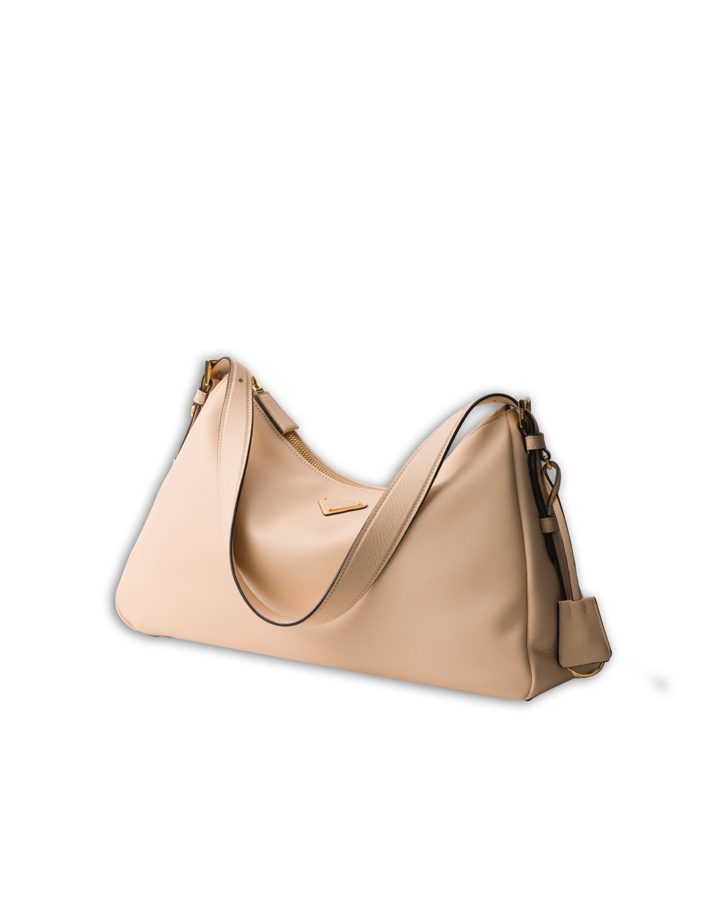 Aimée皮革肩背包 NT$105,000(PRADA提供)