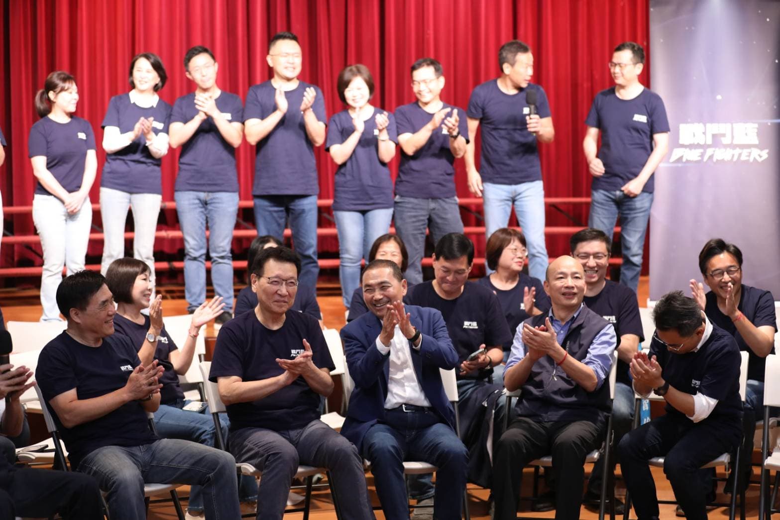 韓國瑜會前被問到是否進入不分區時,回應「通通沒有談到。」