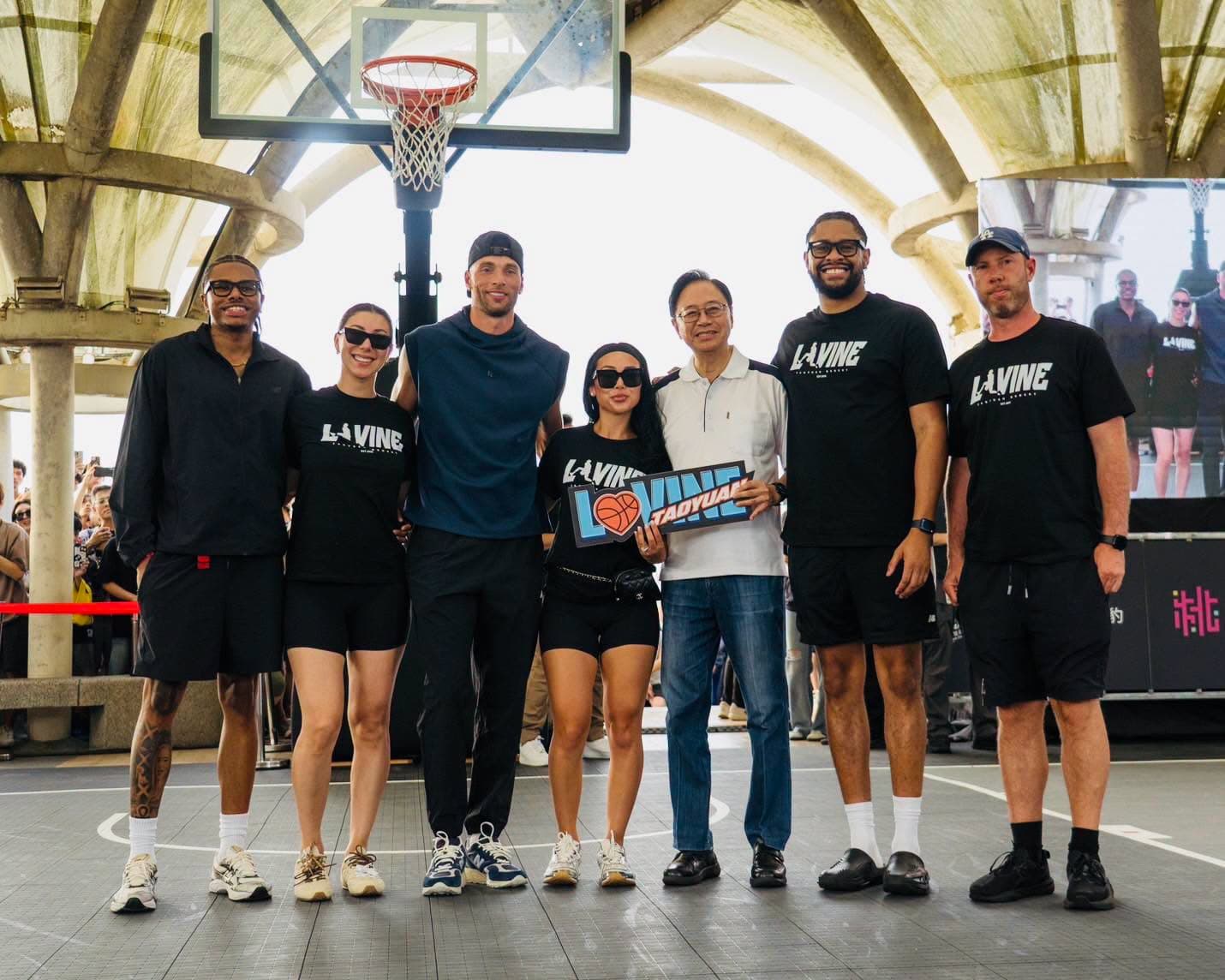 桃市府還找NBA球星Zach LaVine來為活動炒熱氣氛。(翻攝自桃趣總動園)