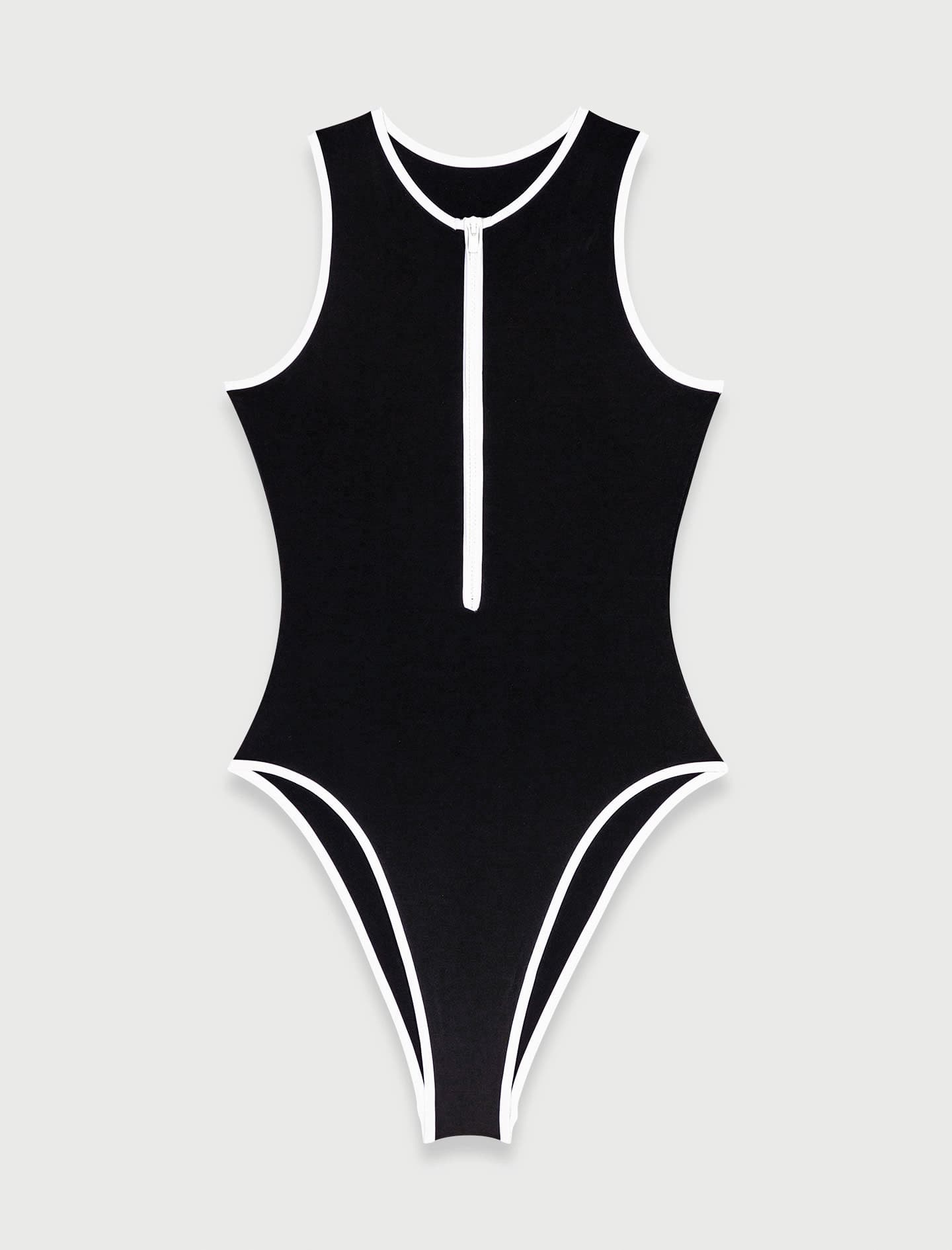 拉鍊運動連身服。NT$7,690(Maje提供)