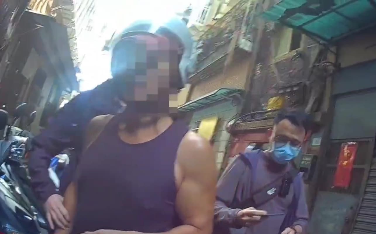 警方另查出白女男友因毒品案遭通緝,一併將他送監執行。(翻攝畫面)