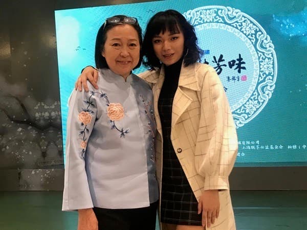 謝靜汶是方芳的孫女,遺傳了奶奶及爸爸喜歡表演的因子。(儒林芳味提供)