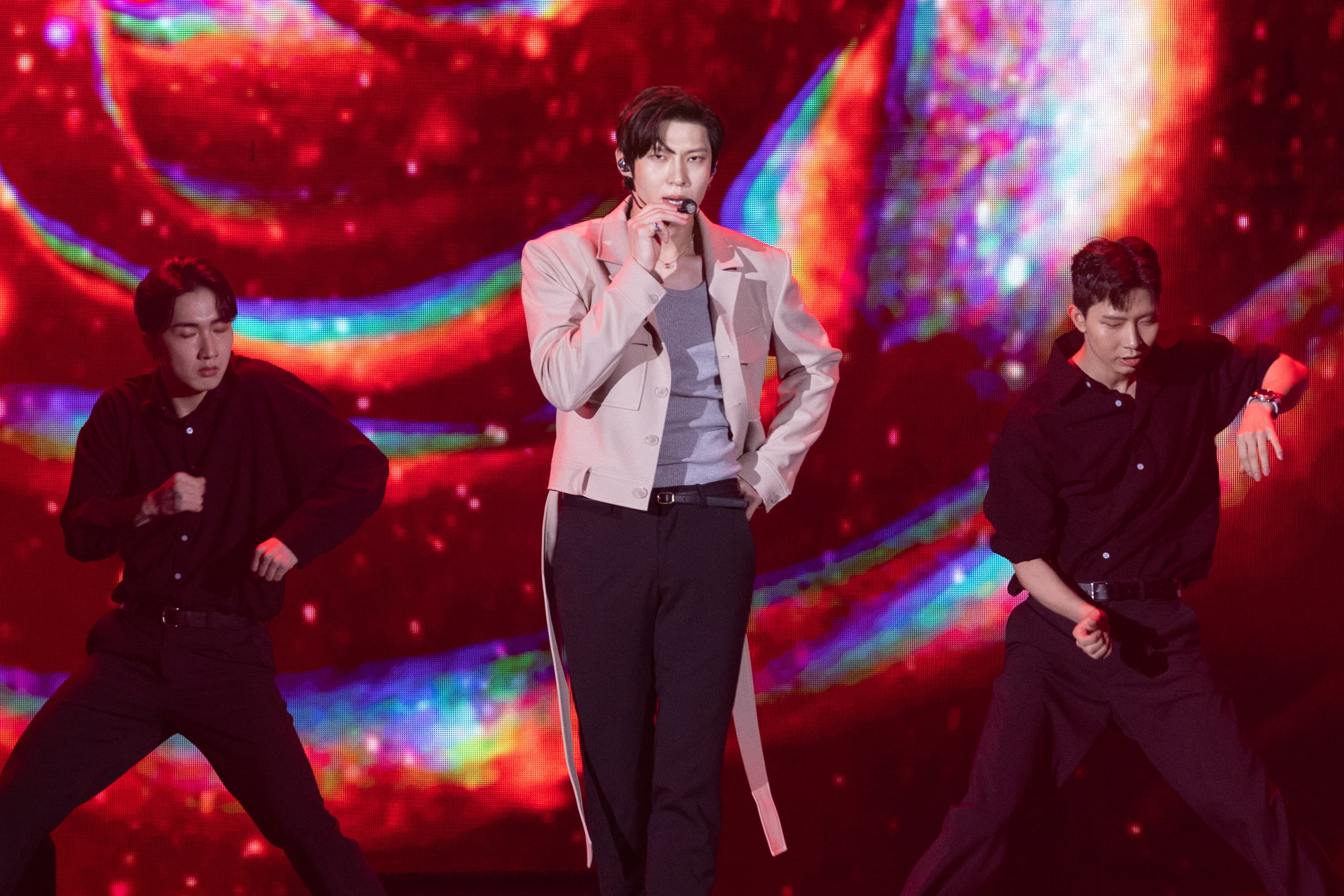 VIXX成員LEO帶來帥氣舞台。(COME ON JKSSP提供)