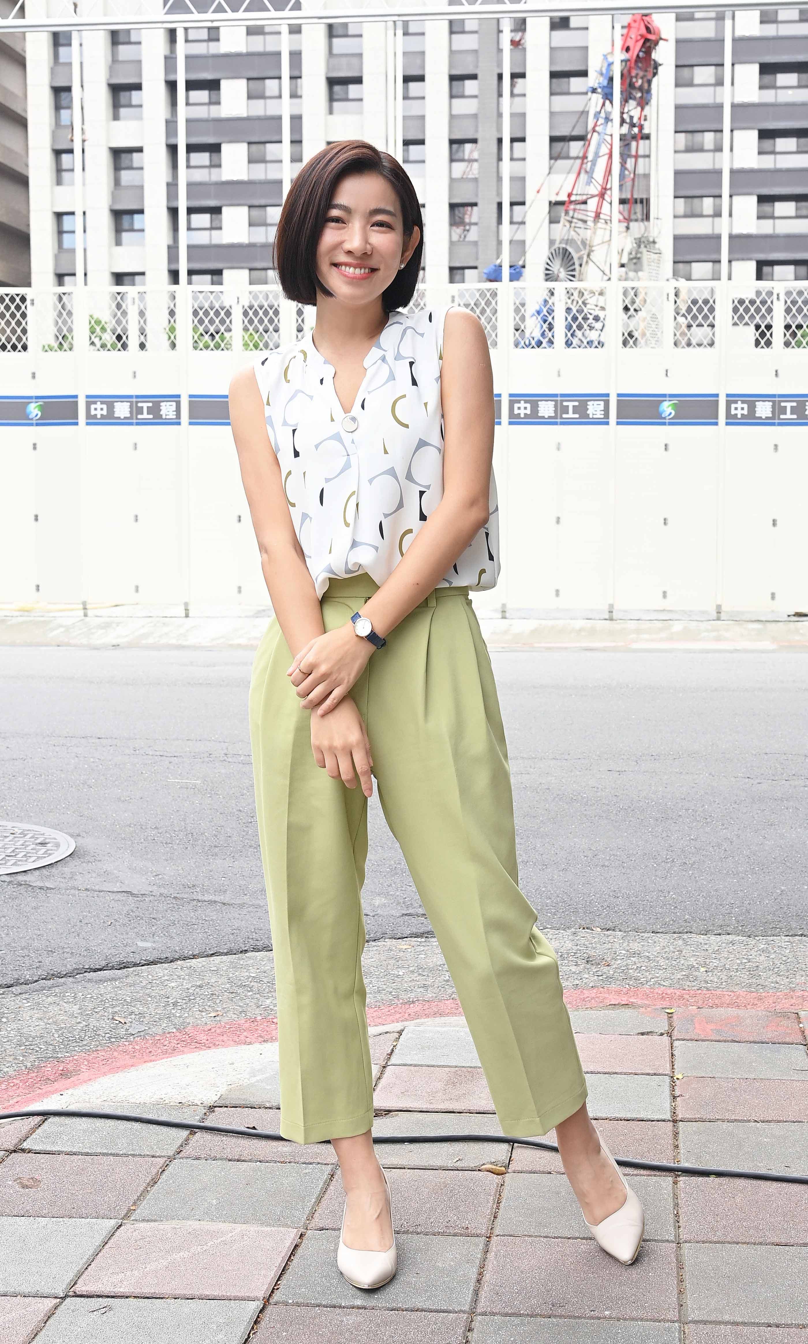 米可白本身個性開朗和劇中角色很不一樣。(台視提供)