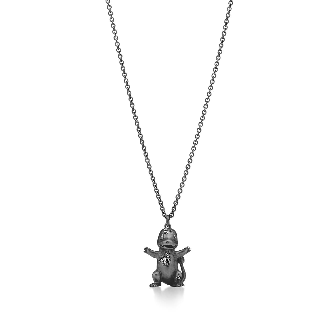 Tiffany & Arsham Studio & Pokémon聯名系列小火龍Charmander純銀鑲鑽鍊墜。(TIFFANY & Co.提供)