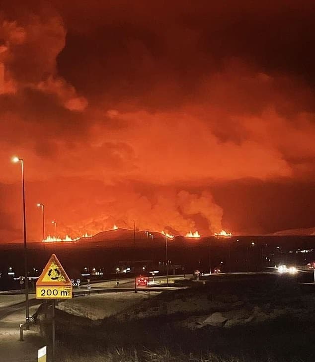 這次雷克雅內斯半島火山噴發的規模,比近年來的火山噴發都要大上很多倍。(翻自《每日郵報》)
