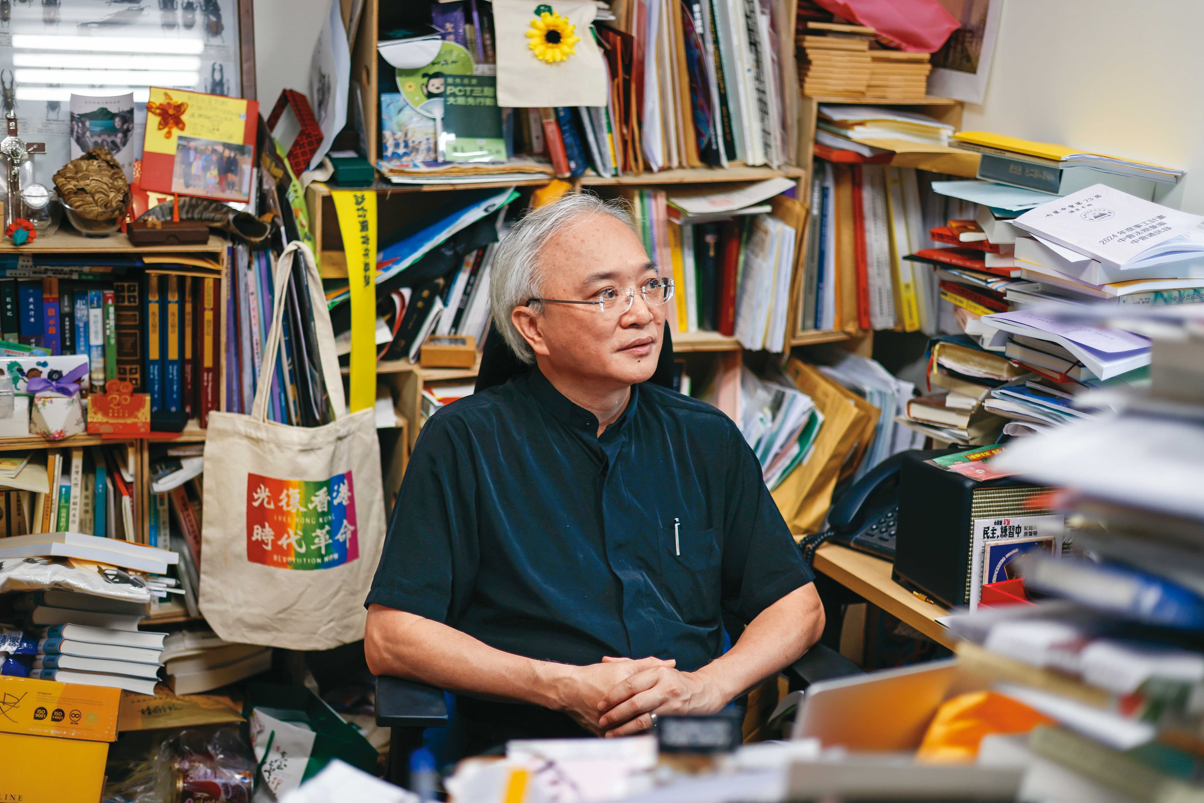 黃春生說:「要走出教會,去影響世界,挫折後再回來。」