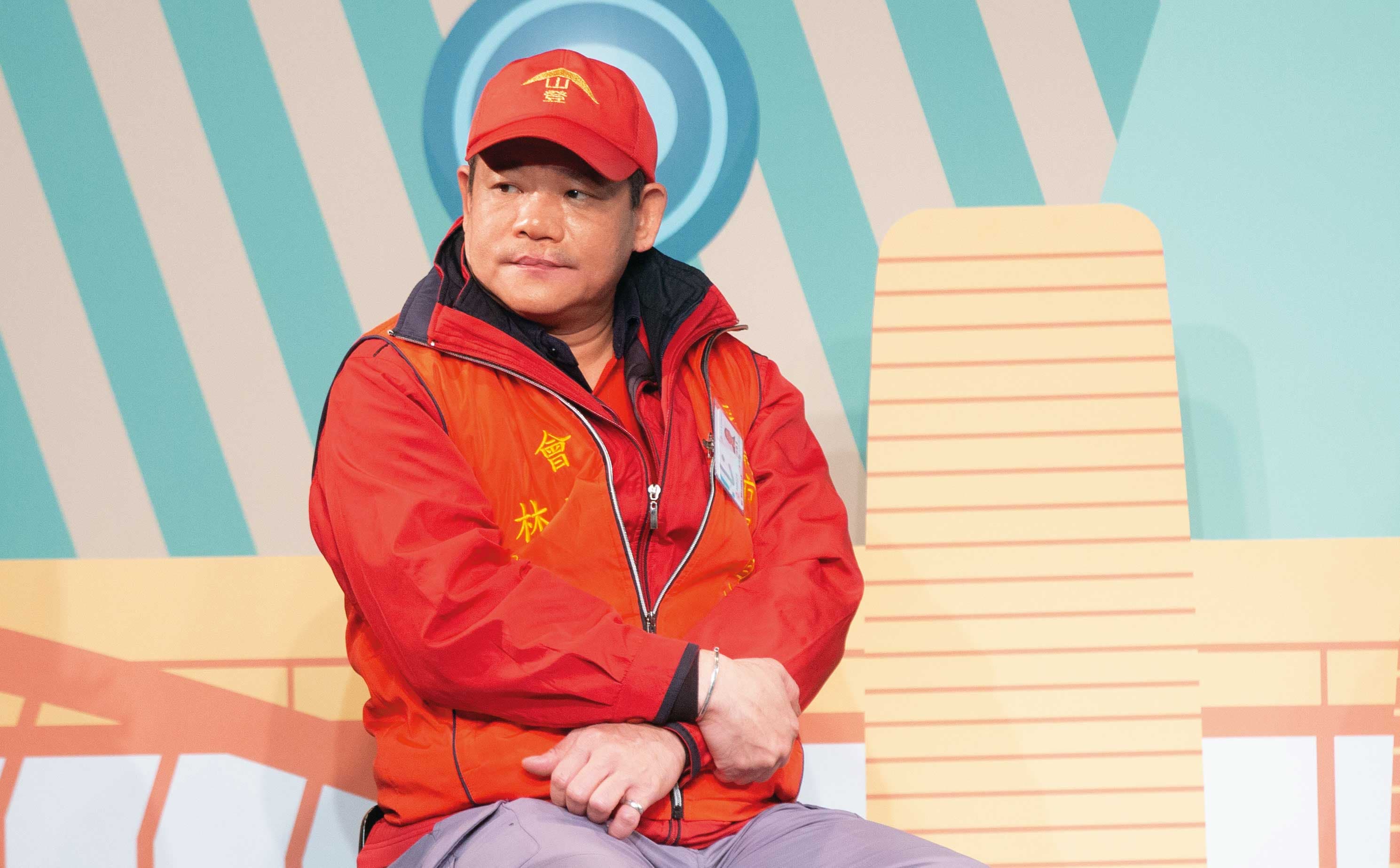環南市場自治會長林勝東被爆巧立名目向攤商收取上萬元理貨費。