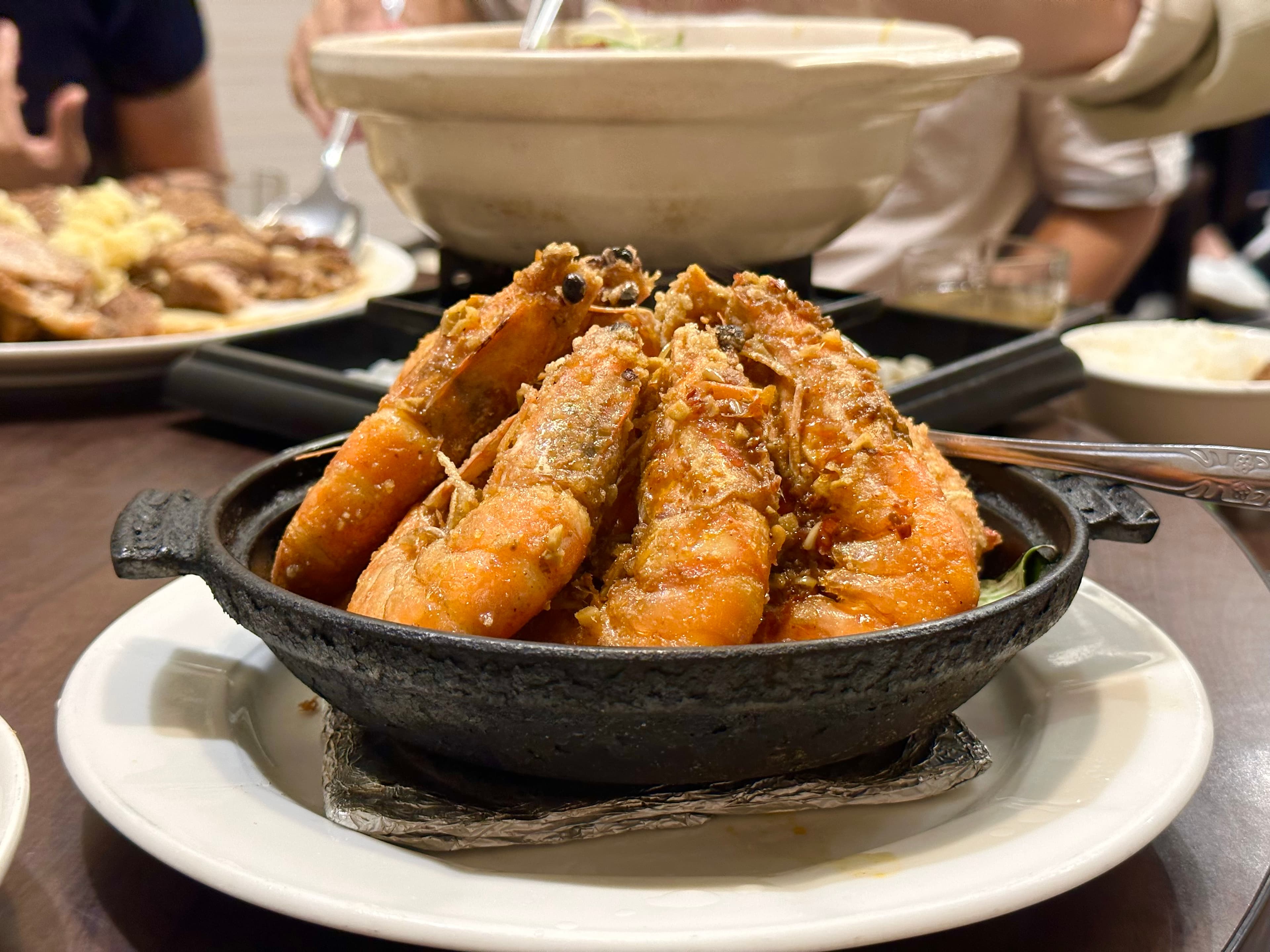 「那個蝦」殼酥肉彈,辛香涮嘴。(380元/份)