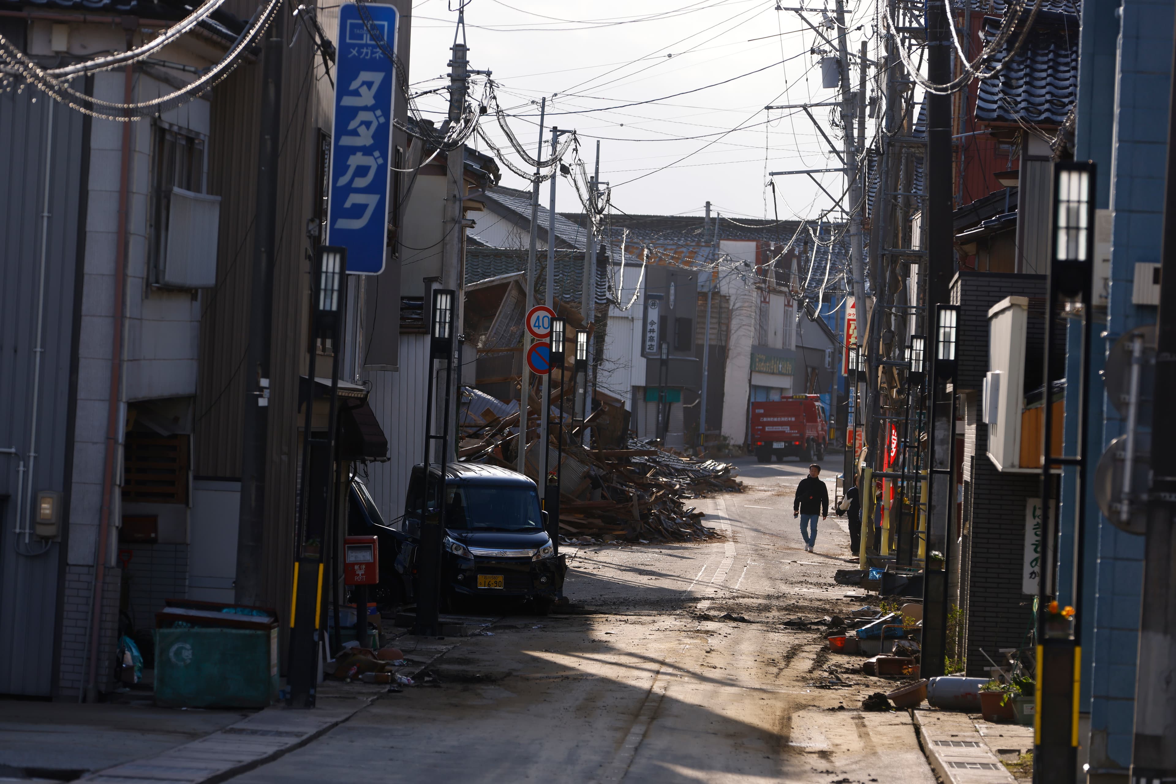 日本石川縣遭遇強震後,造成當地大面積的災情,石川縣知事長谷宏日前在會議上,宣布該縣已進入「緊急事態宣言」。