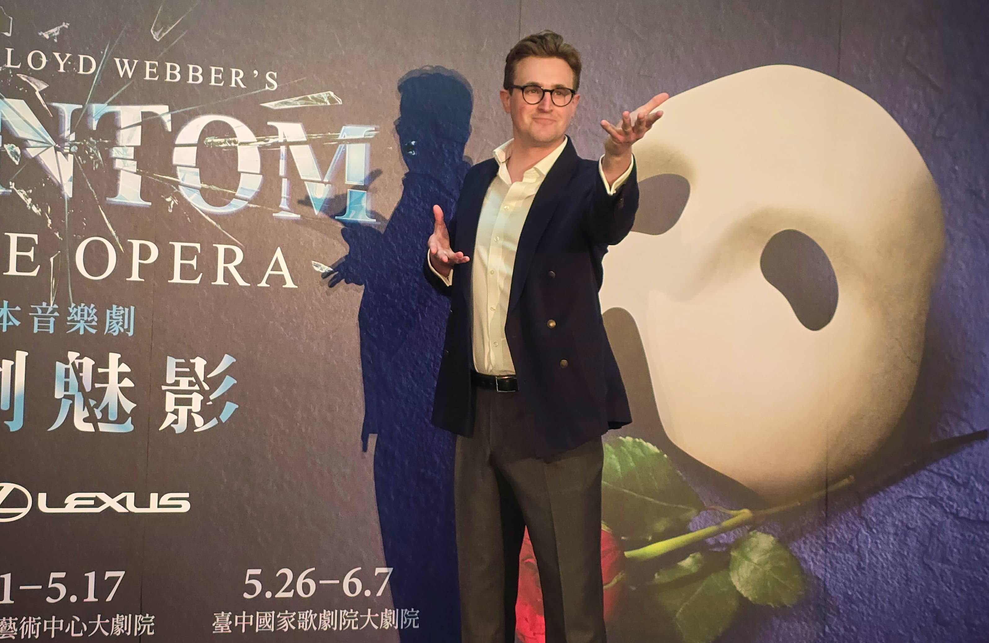 Samuel Wyn-Morris飾演魅影,認為每一位音樂劇演員都夢想得到這個角色,自己非常幸運。