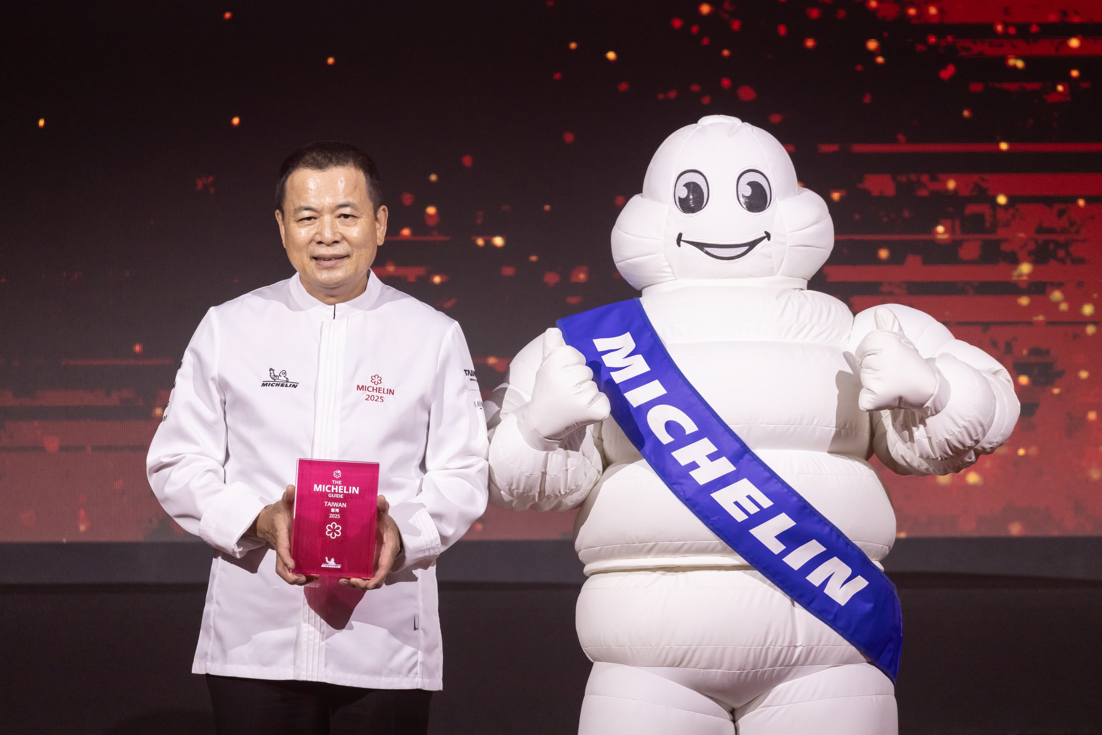 曾執掌米其林一星餐廳天香樓多年的楊光宗,退休後沉澱一年半,2024年8月1日正式展開自己的第三人生,開設全新的「aMaze心宴」,並拿下新開業大獎與一星肯定。