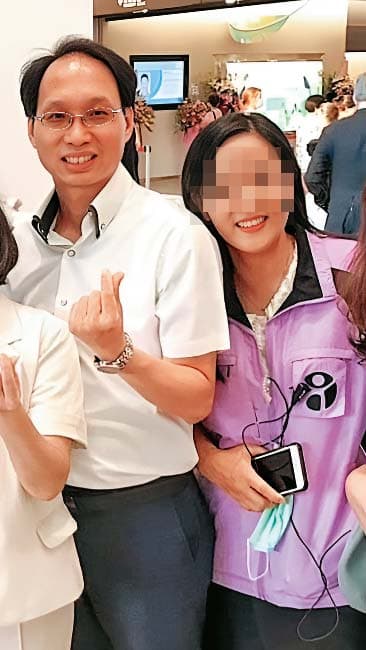 許朝程(左)擔任新北市衛生局副局長時,就與當時的下屬陳女(右)傳出不倫戀。(讀者提供)