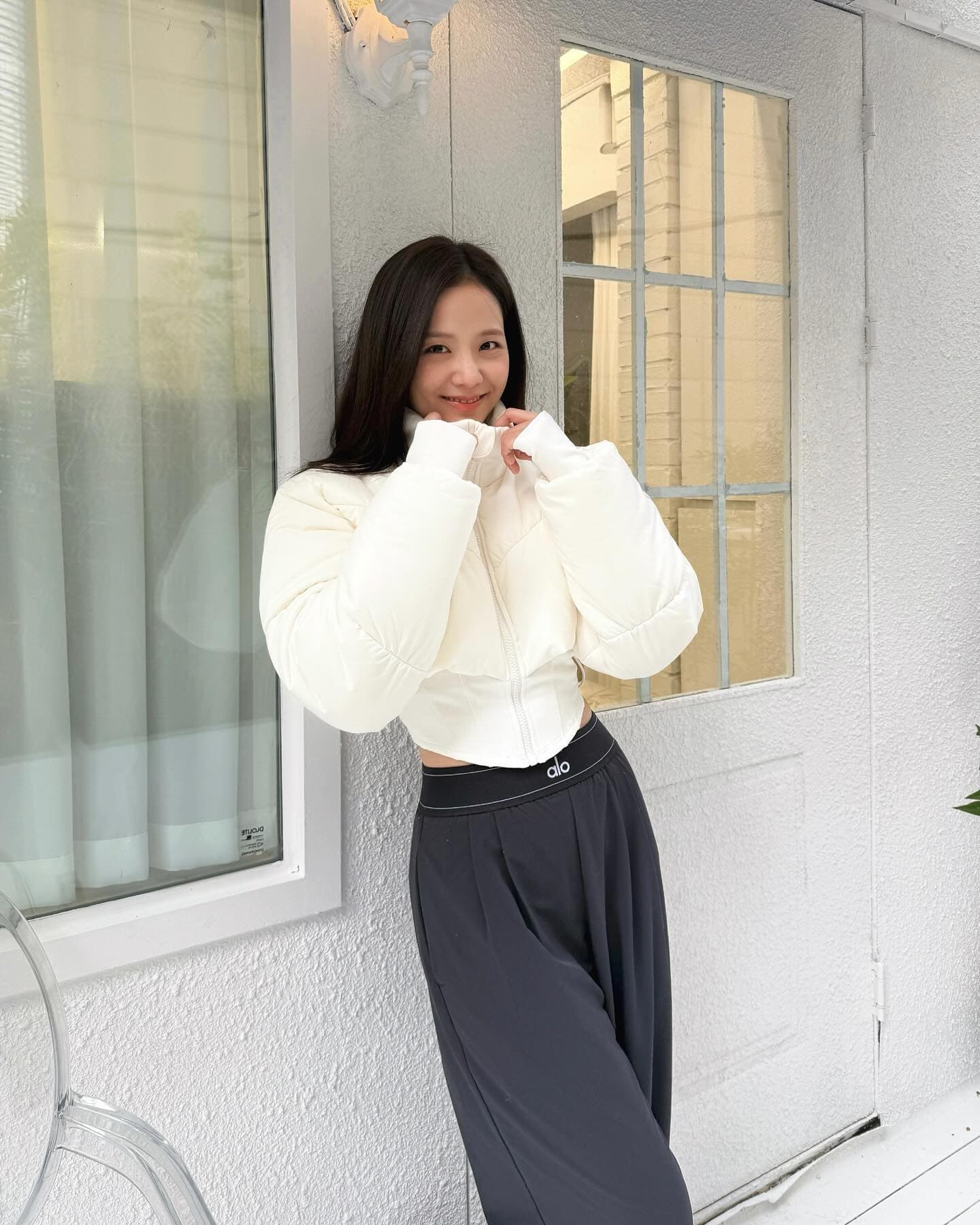 JISOO擁有許多忠實粉絲,這是她第一次舉辦個人粉絲演唱會。(翻攝JISOO INS)