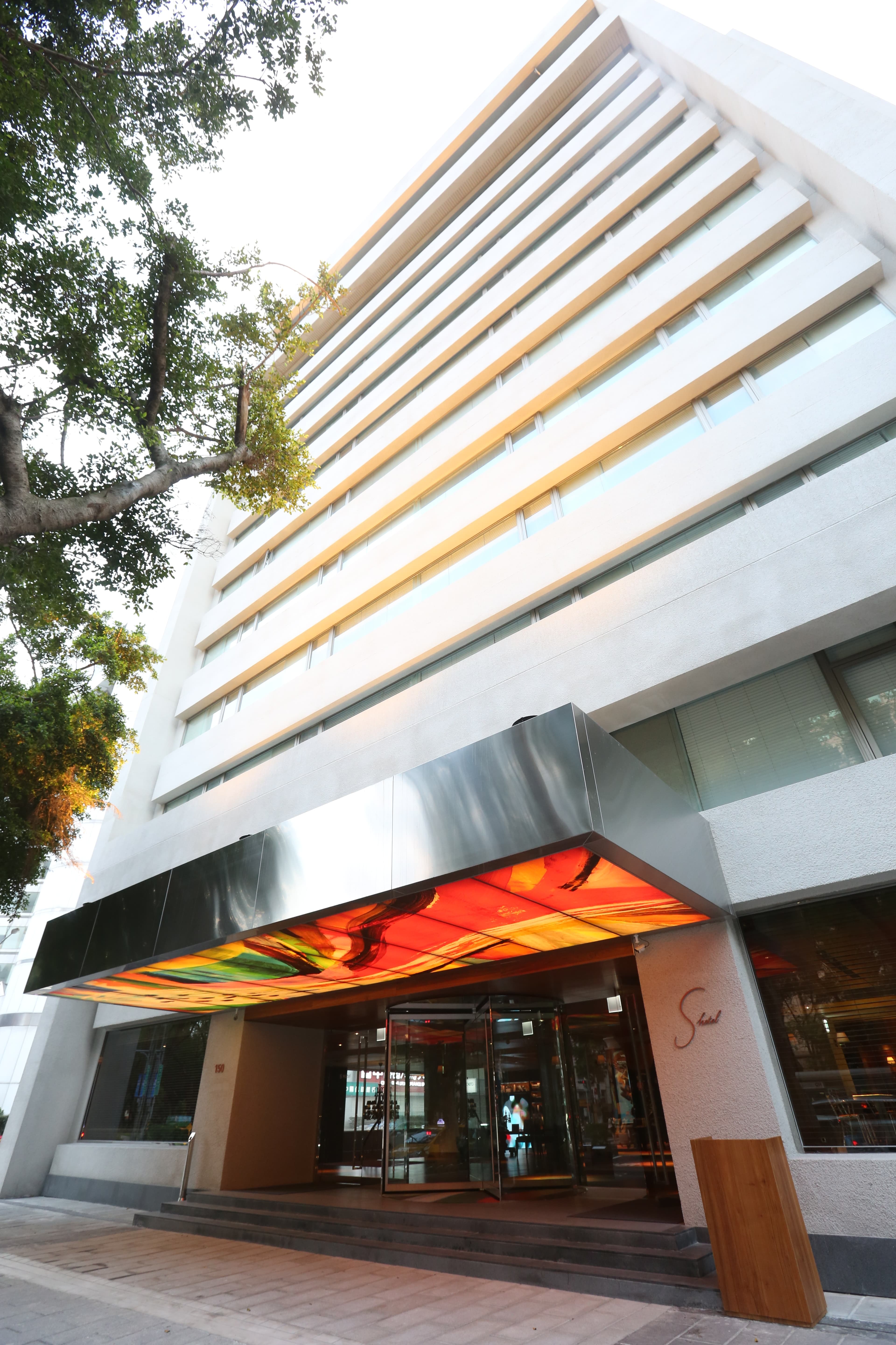 舊名「S Hotel」的「美憬閣MGallery」近日突然傳出停業,疑似是因巨大虧損所致。
