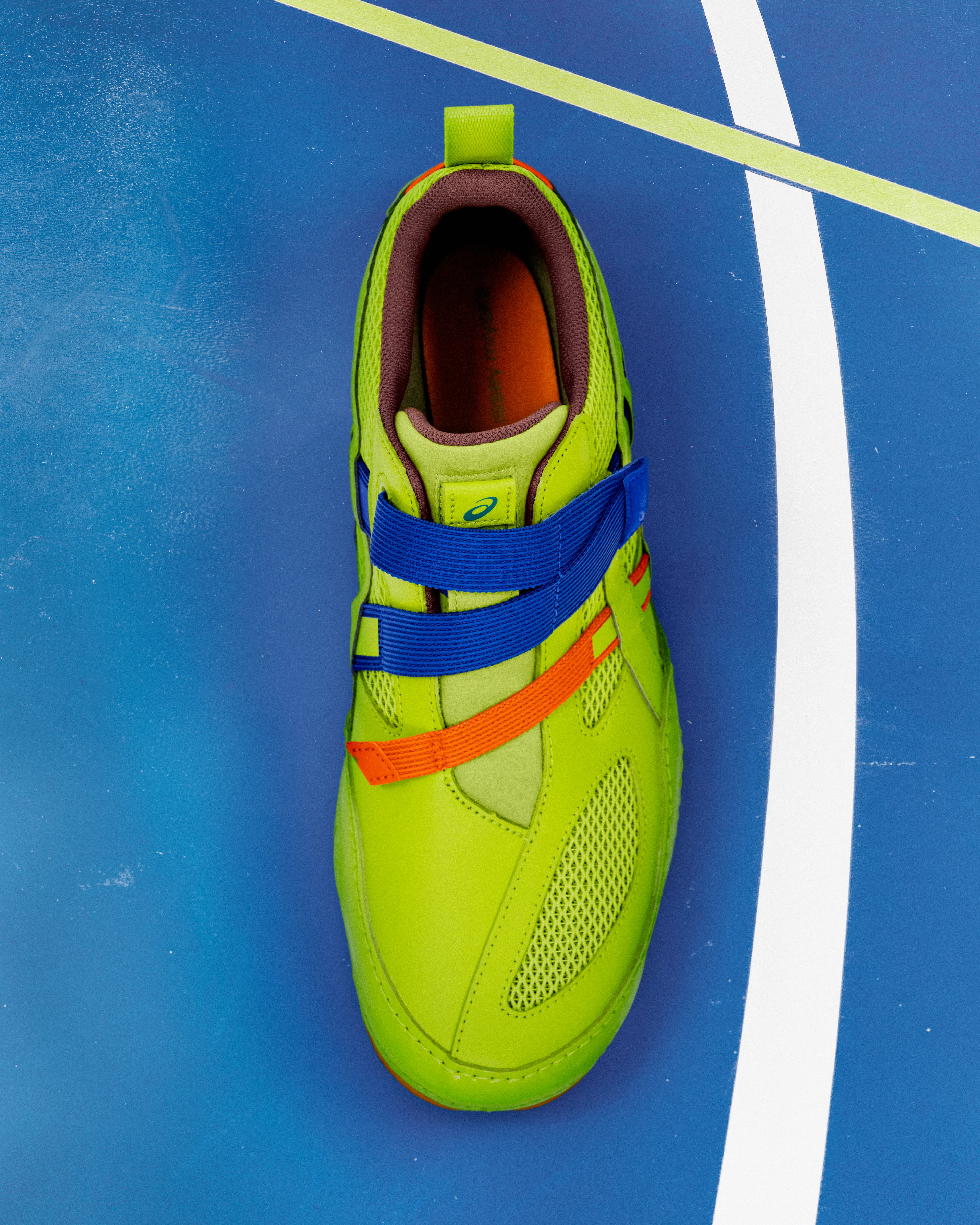 螢光綠ISSEY MIYAKE FOOT，NT$8,280。（君梵提供）