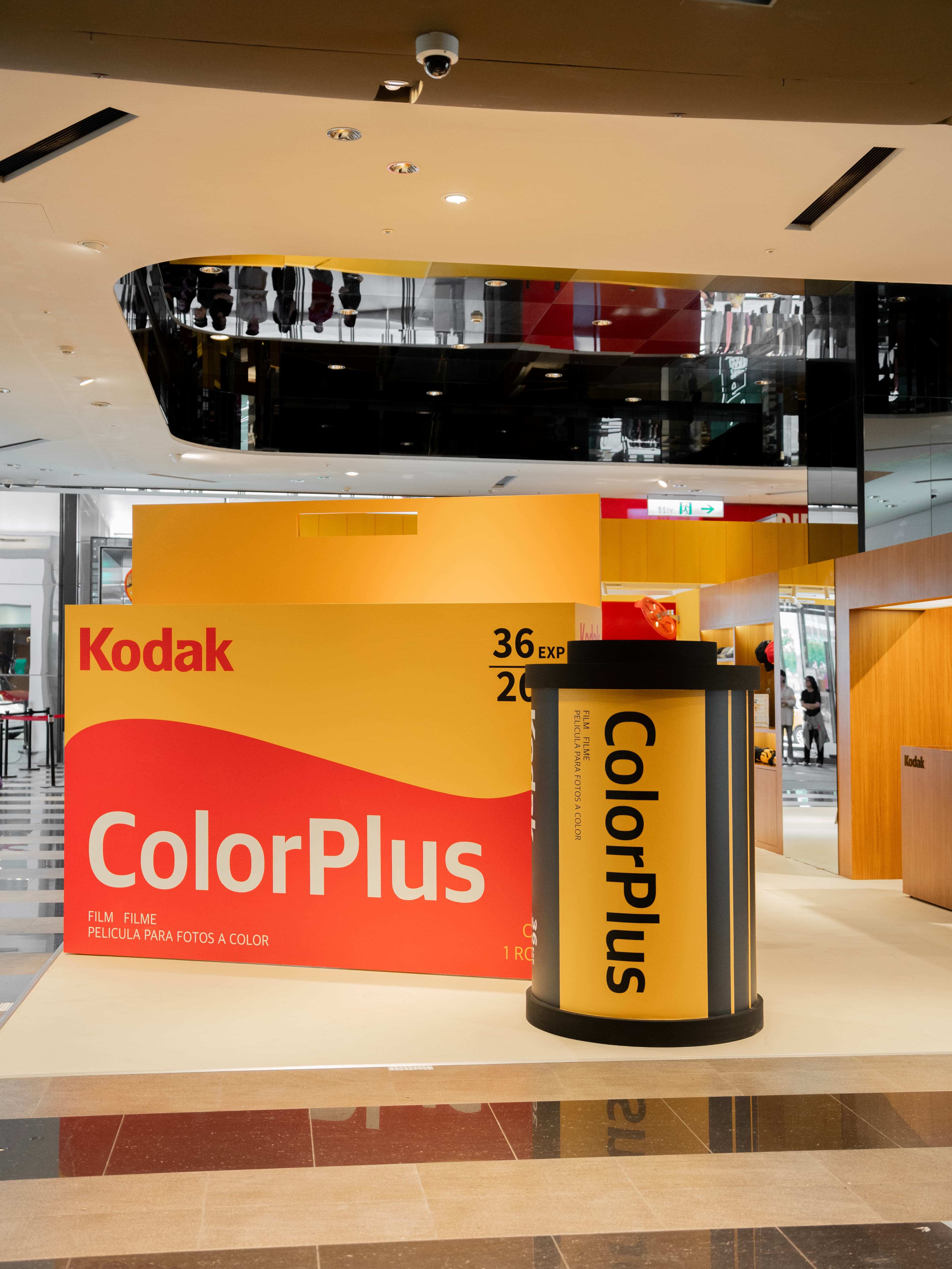 KODAK APPAREL快閃店以「穿上記憶膠卷」為設計靈感。(KODAK APPAREL提供)