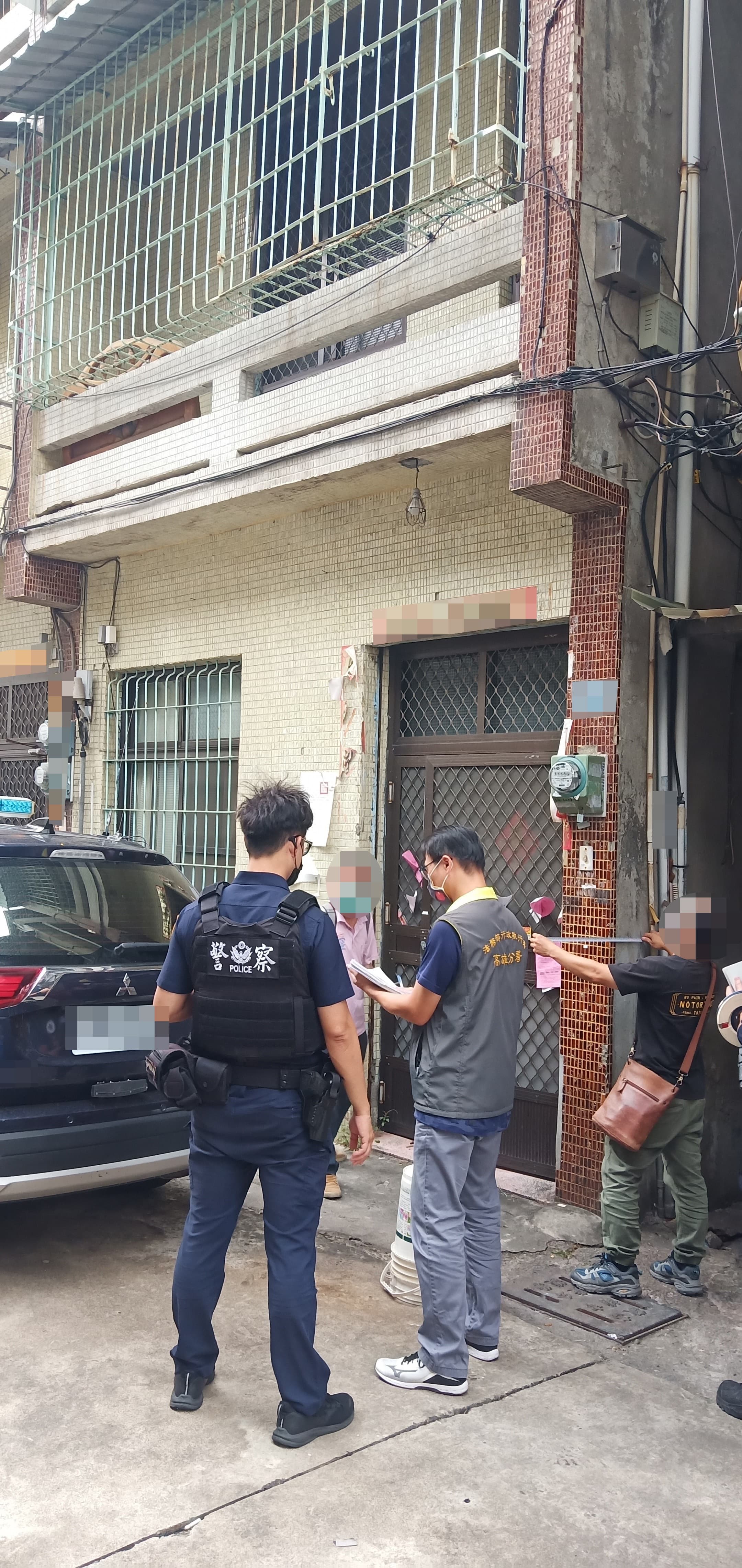 田男累欠逾百萬罰款未繳,繼承高雄市苓雅區房產遭執行署拍賣。(高雄分署提供)