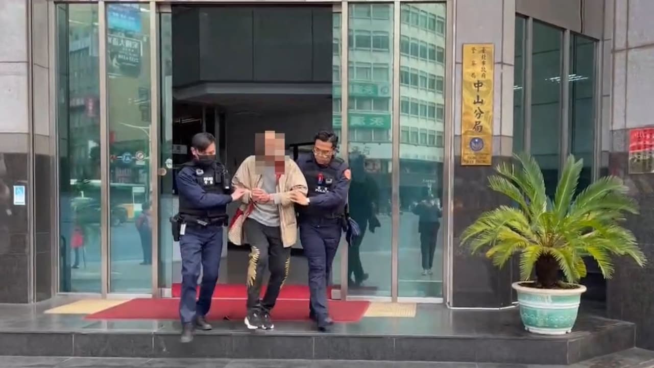 楊男訊後被依公共危險罪送辦。(翻攝畫面)