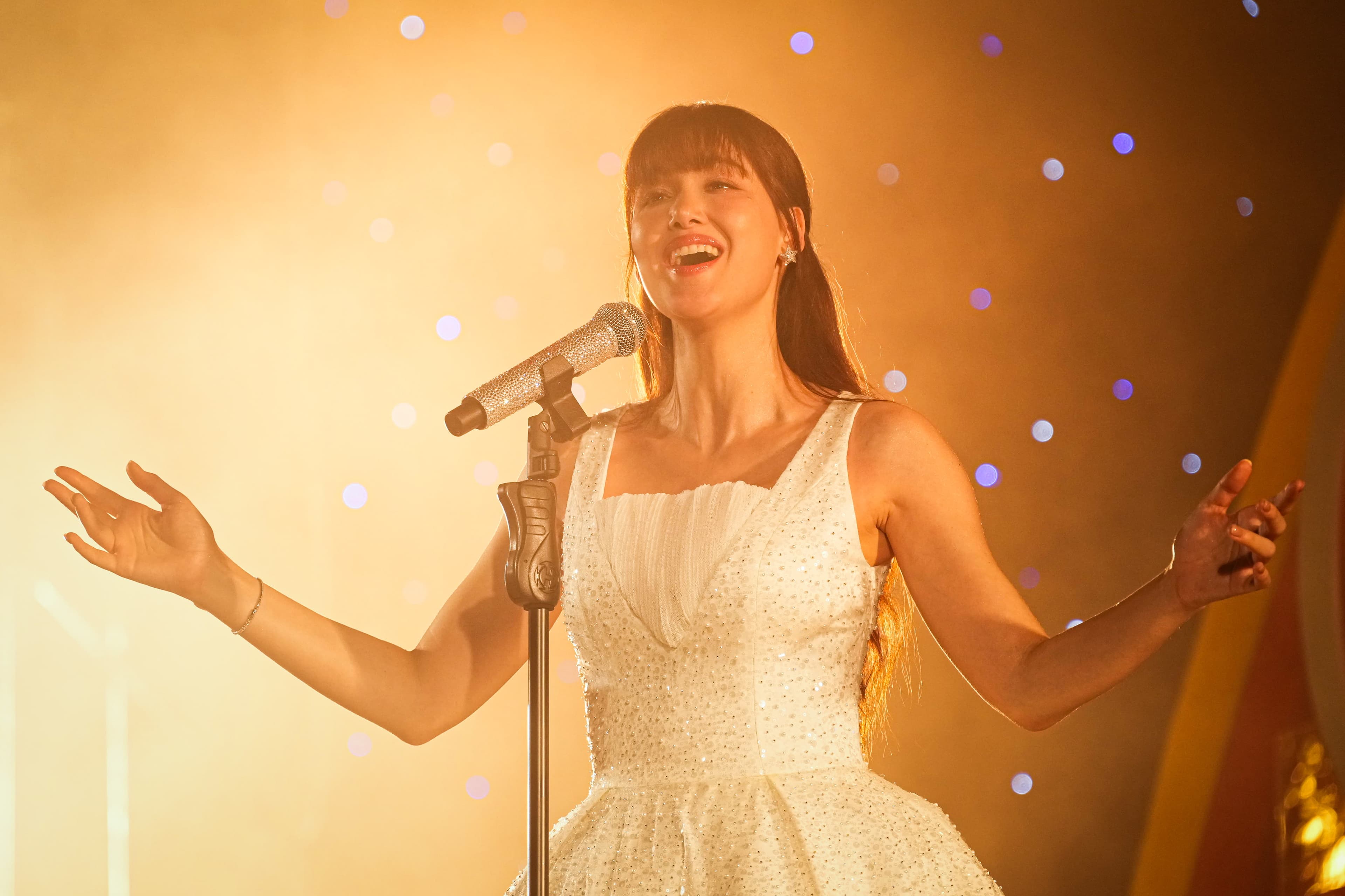 德泰混血女神查奎琳門恩(Jackie)為本片完成先胖後瘦的地獄式變身。(威視電影提供)