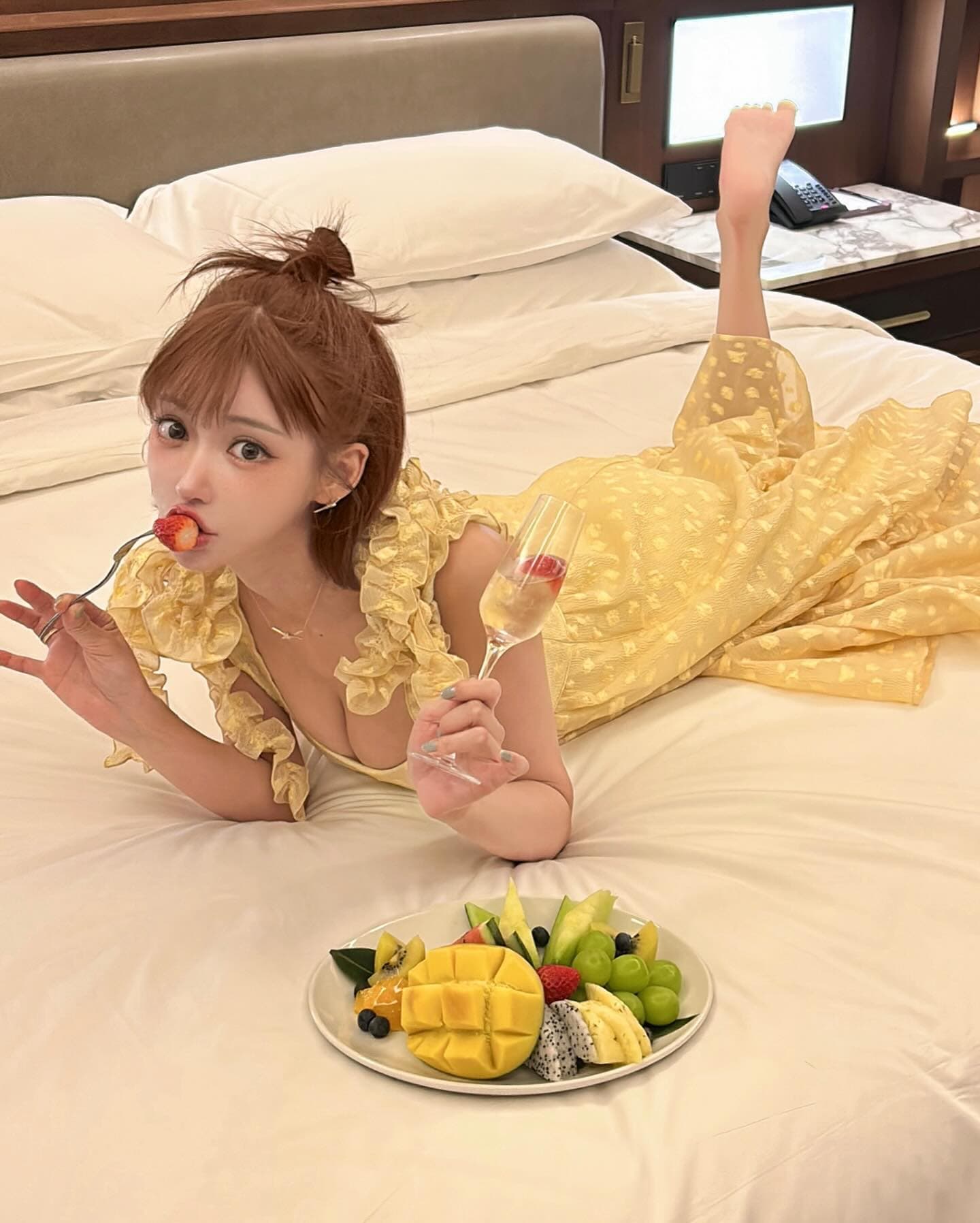 明日花綺羅曾傳出4小時100萬台幣的全套約會價。(翻攝明日花綺羅INS)ˋ