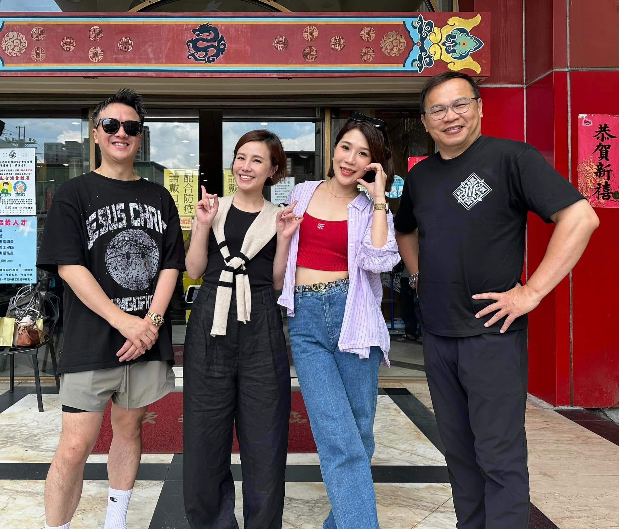 記者馬郁雯爆祕戀名嘴李正皓,兩人社群媒體也不見彼此身影。(翻攝自臉書@李正皓)