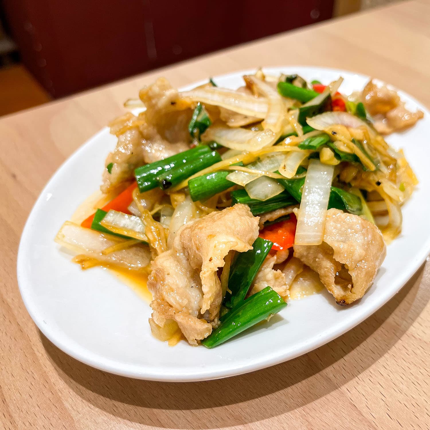 添厚家常台菜精緻細膩,金銀蛋時蔬雖然賣相樸實,風味卻充滿層次。(Michelin提供)