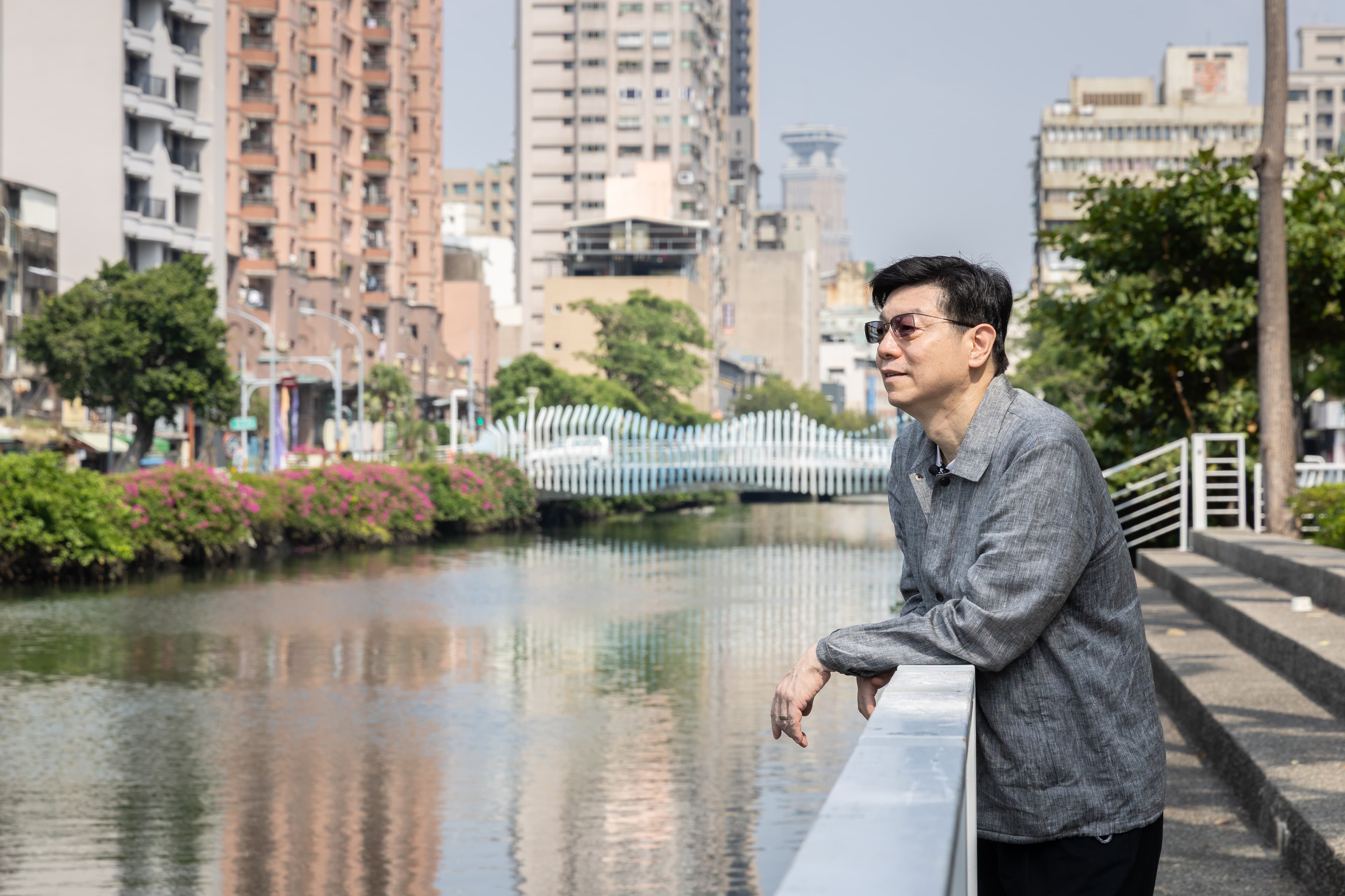 高雄除了有愛河,還有一條幸福川,去三鳳中街辦年貨時,可以順道來走走。