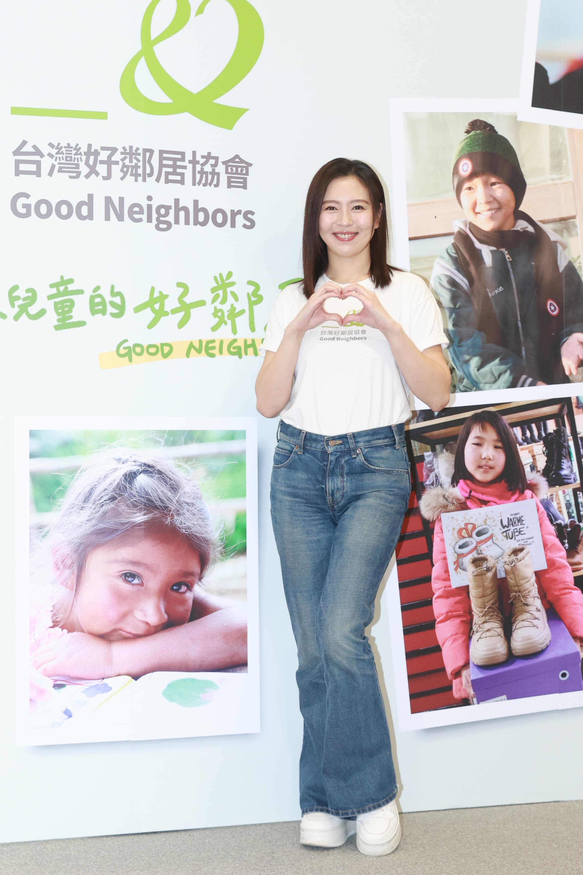 劉品言當過無數次伴娘和小孩的乾媽。