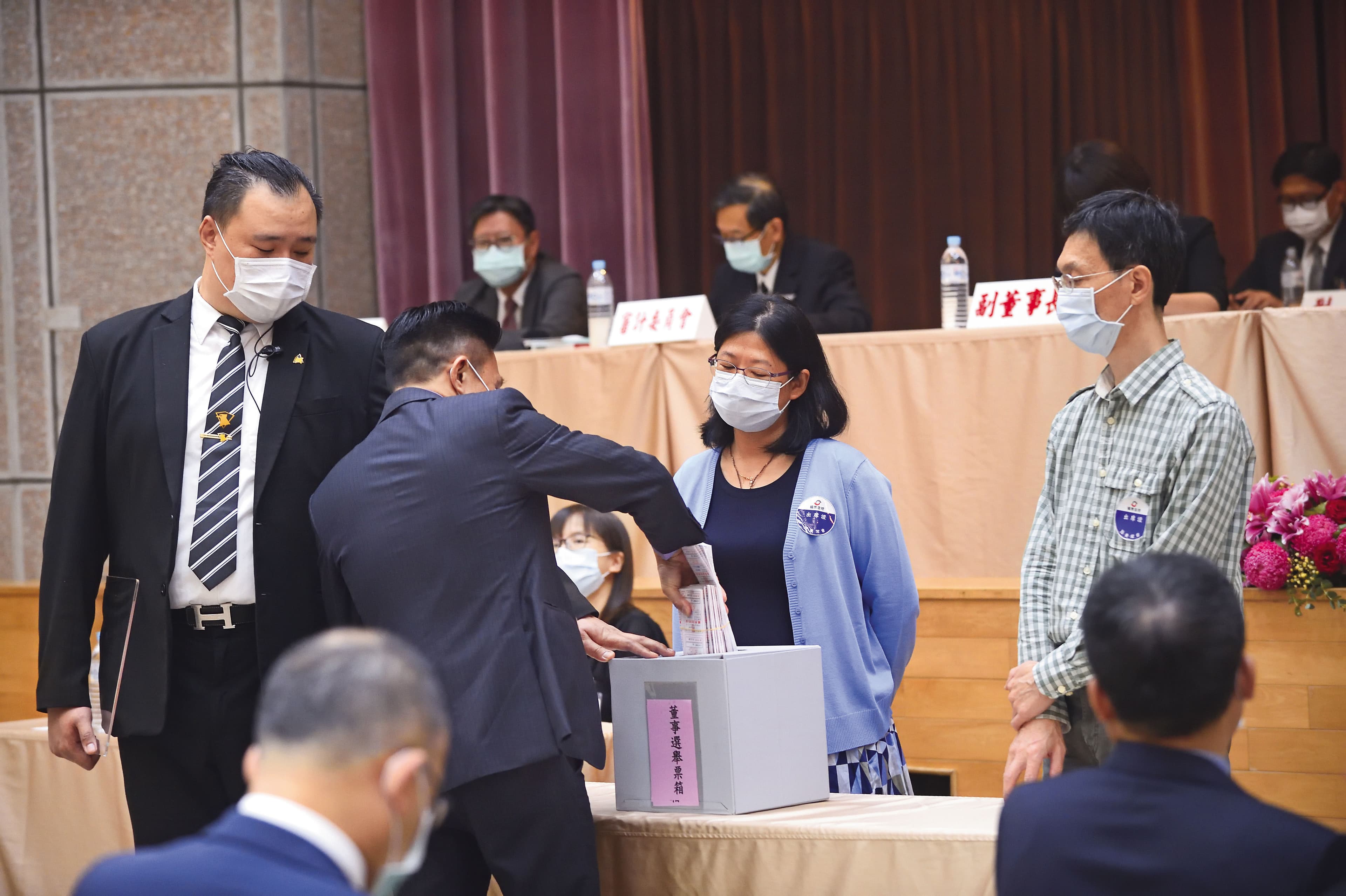 即將召開董事會席次分配課題,也讓國票金改選大戰呈現山雨欲來之勢。