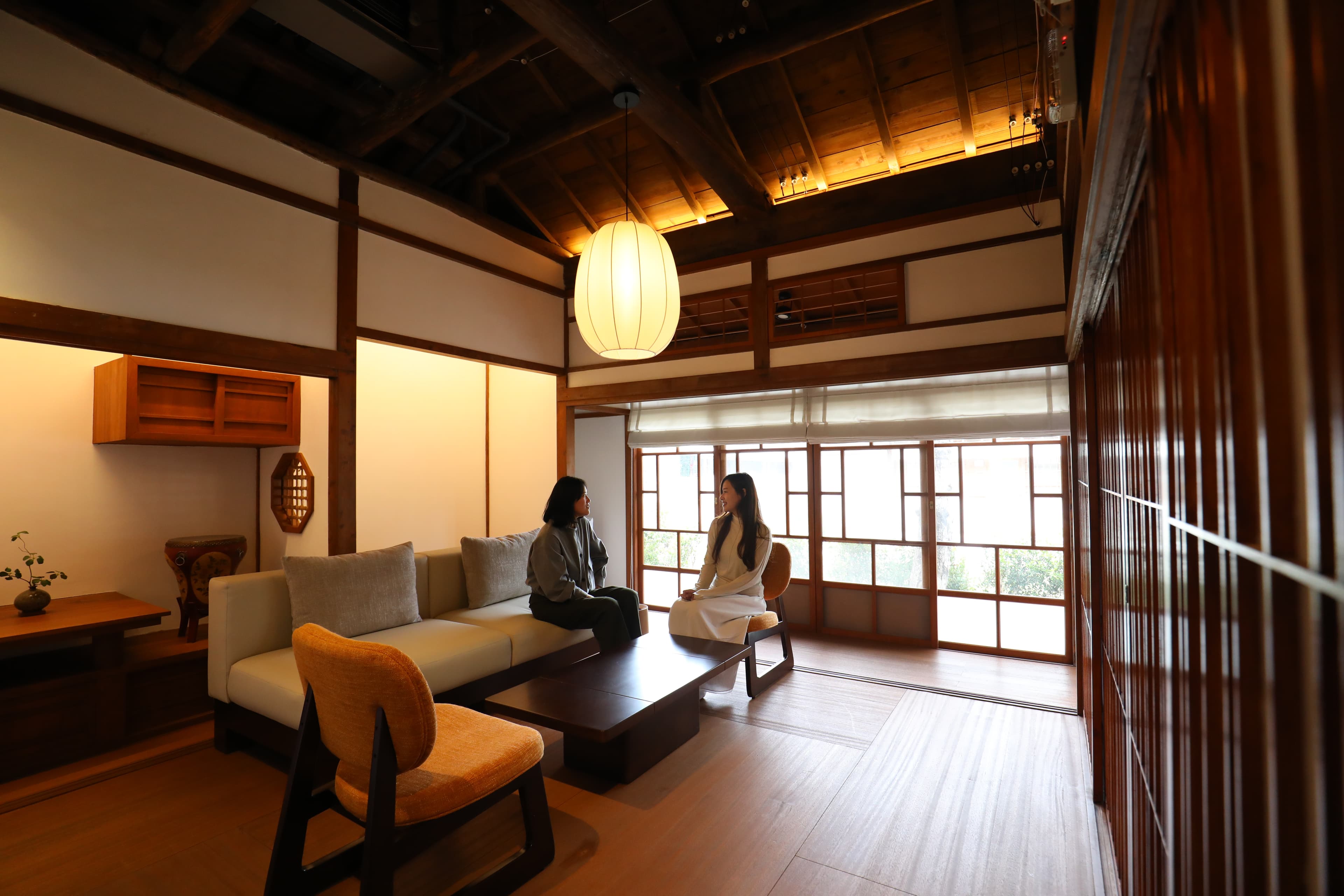 「日式町屋雙房」中設有茶席區、臥室區,以日式家屋的格局設計,可完整體驗日式老宅。