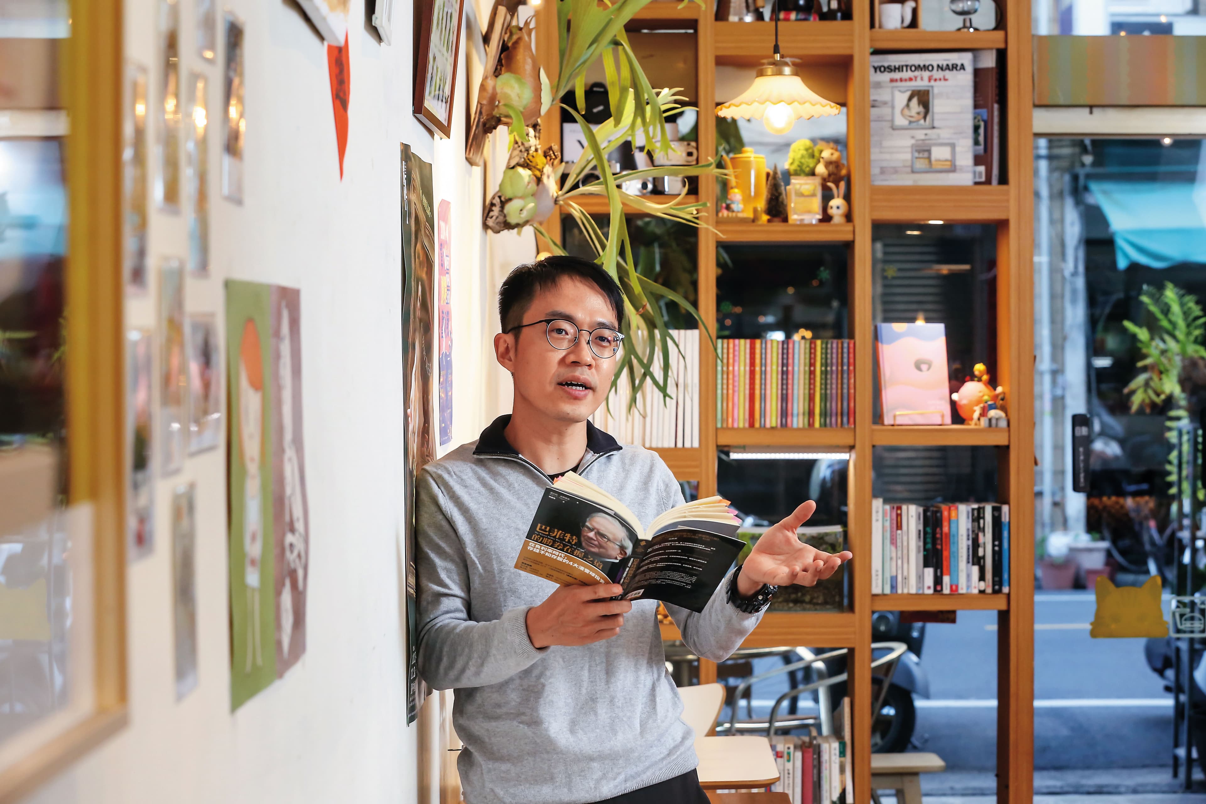 Ryan爸爸熱愛投資及閱讀,創立IG帳號「Ryan爸爸理財誌」分享存股心得。