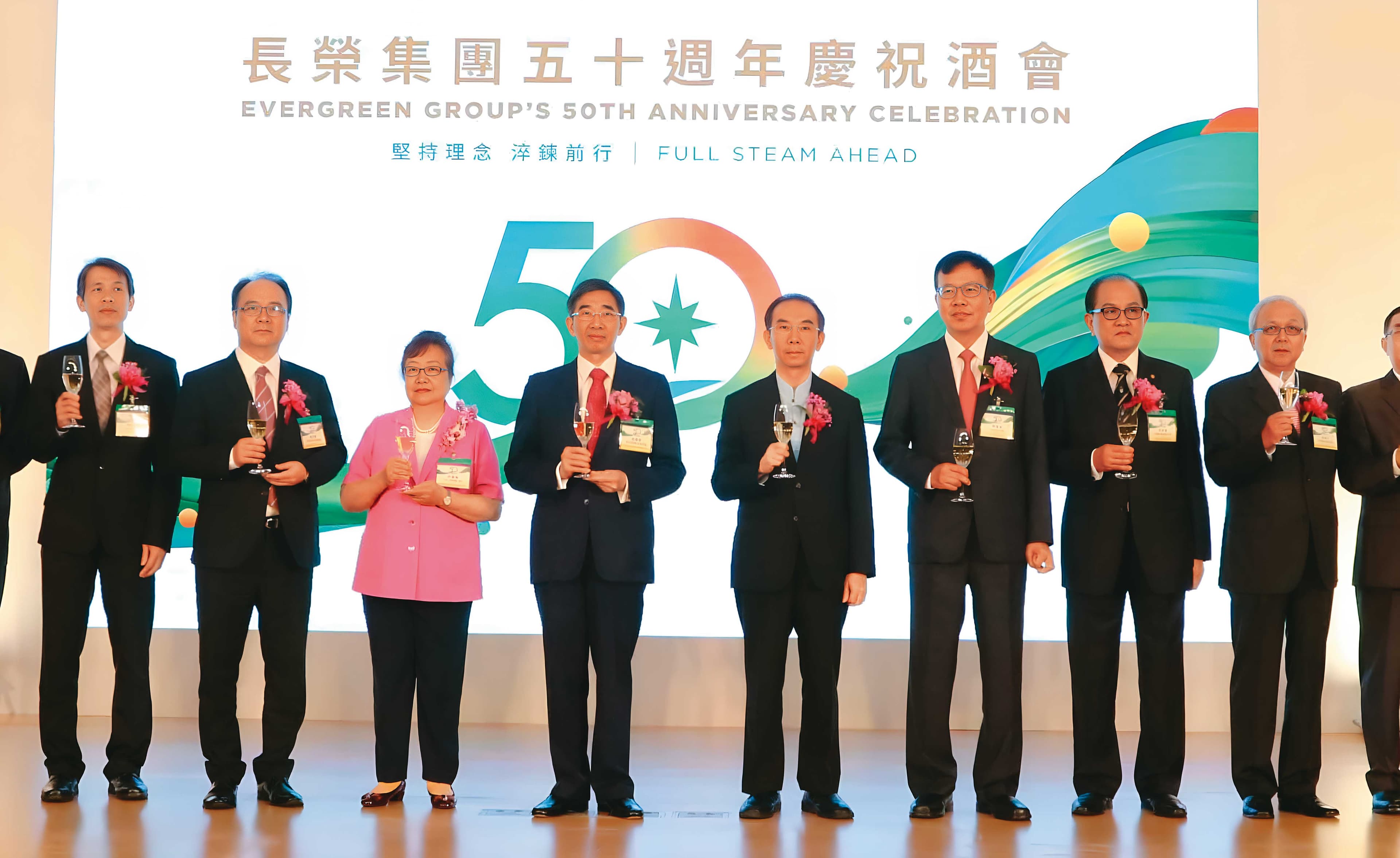 長榮集團分家由張國華、張國政主導，但近期出現變數。（翻攝長榮官網）