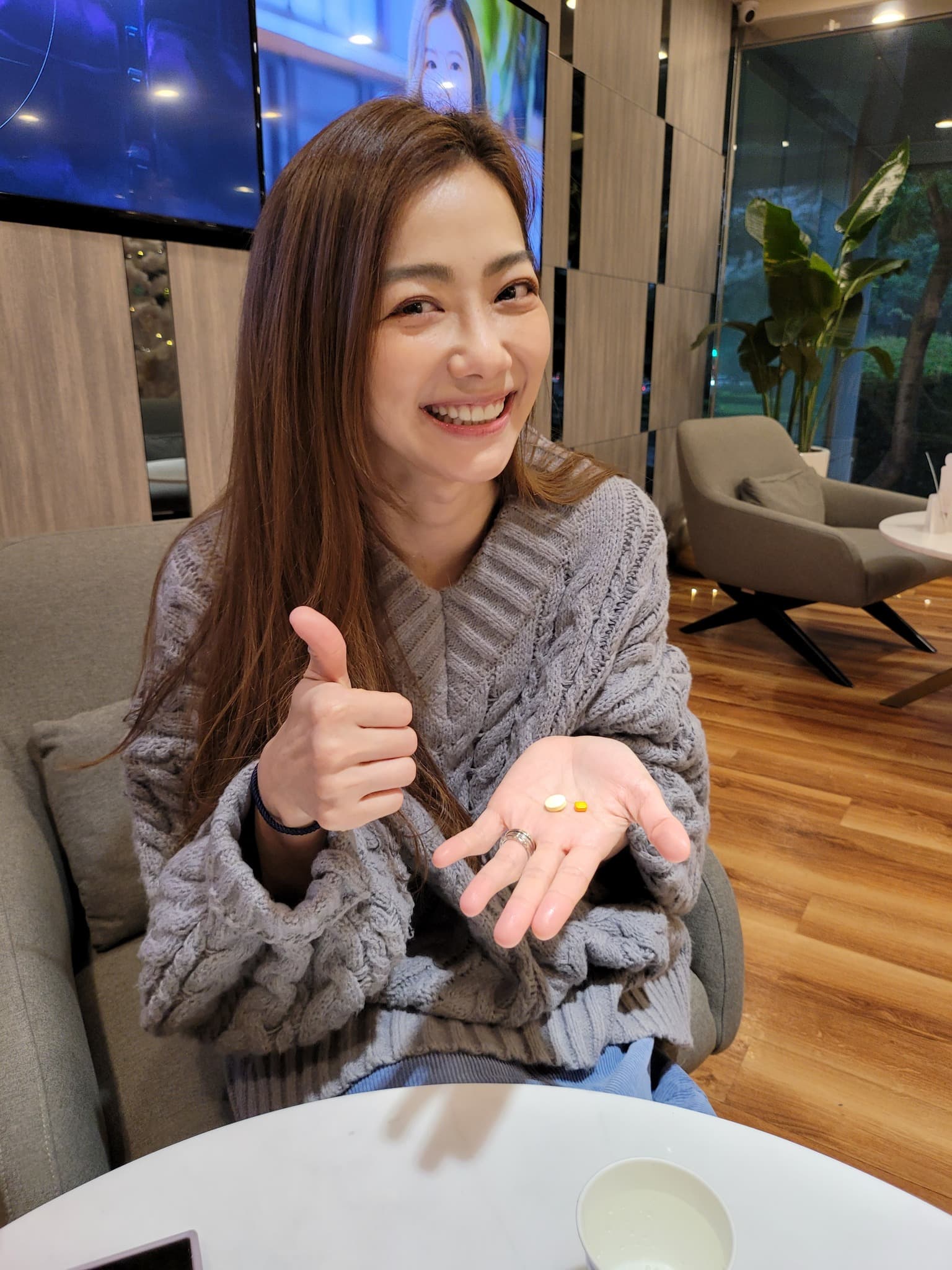 邵庭放下每月百萬收入,也退出火鍋店經營 。(翻攝自邵庭臉書)